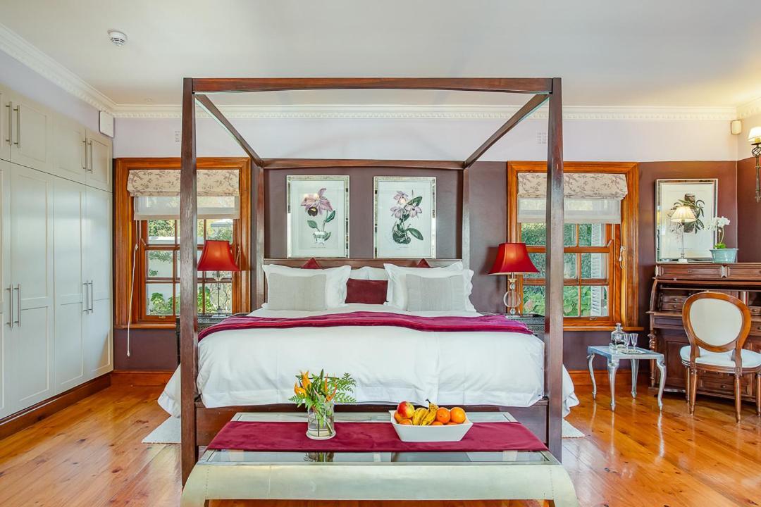 Luxury King Room