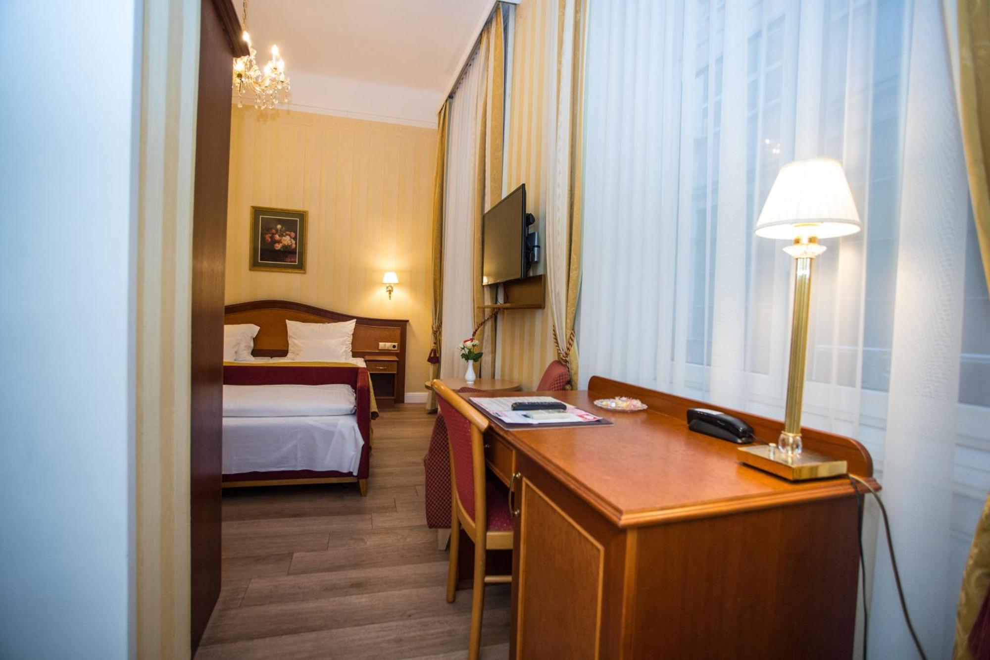 Comfort Double or Twin Room