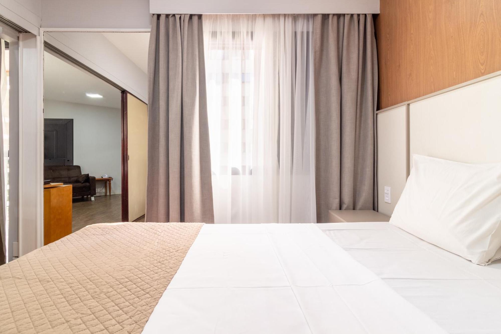 Standard Studio Cama de Casal