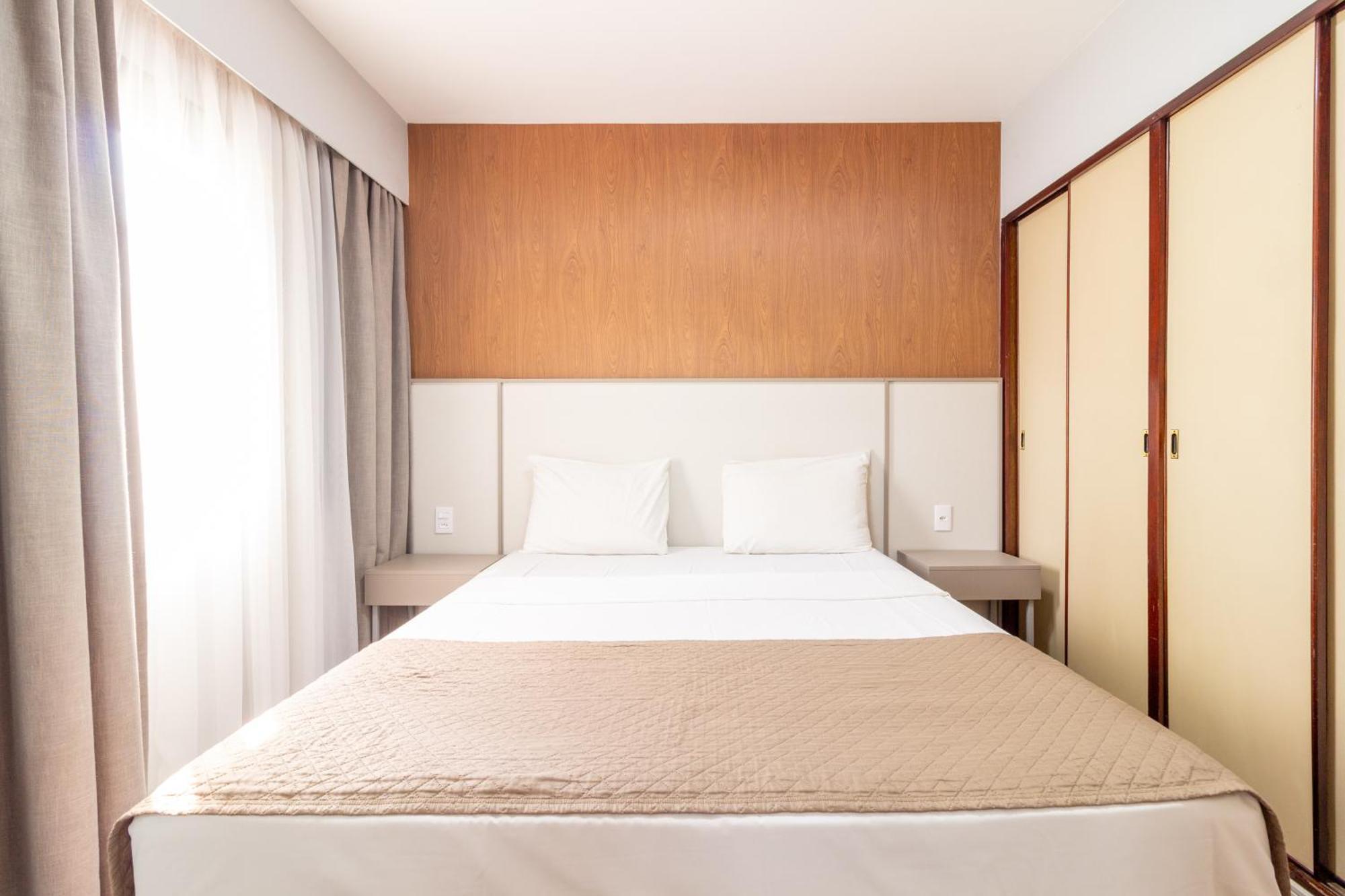 Standard Studio Cama de Casal