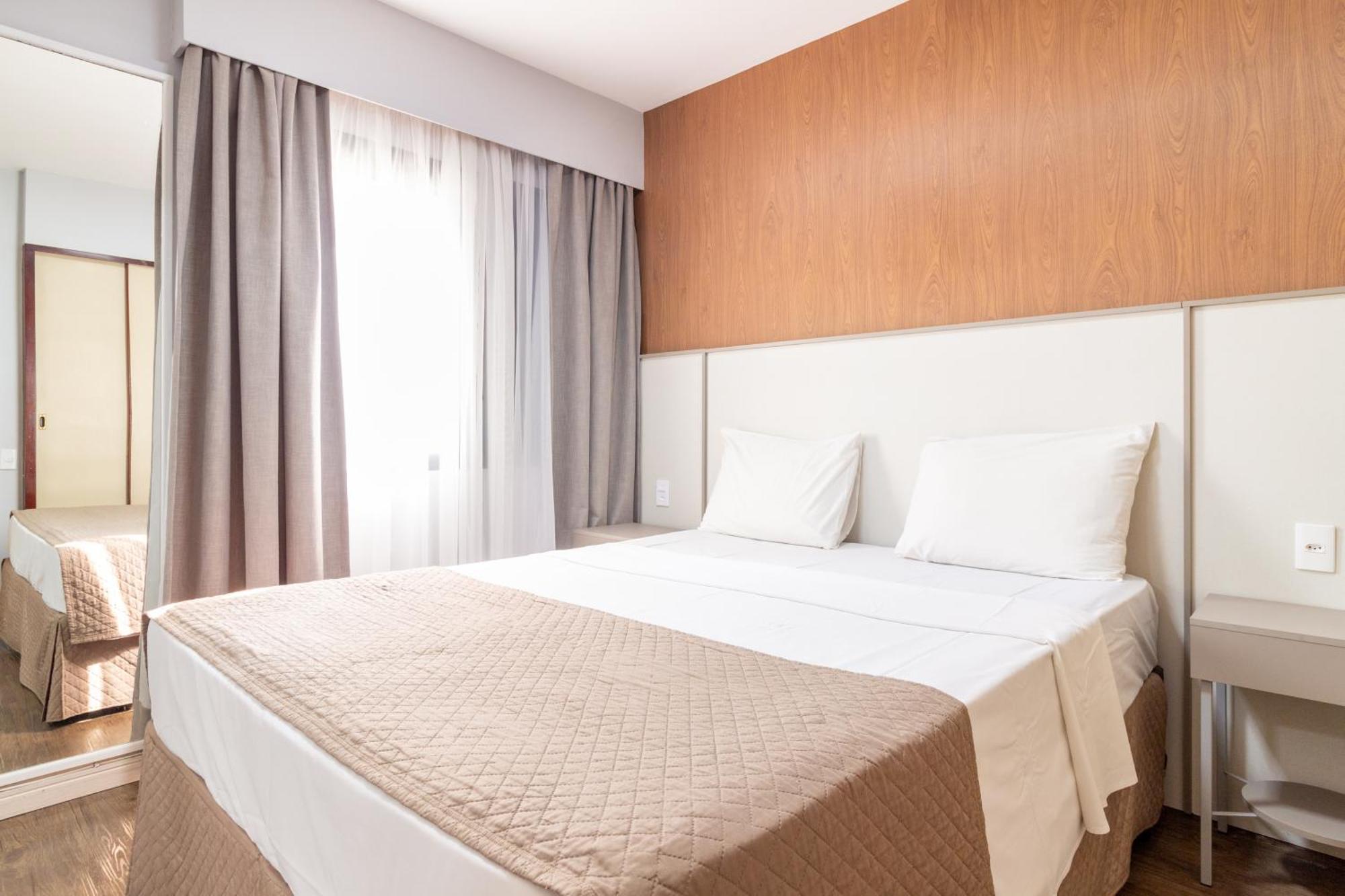 Standard Studio Cama de Casal
