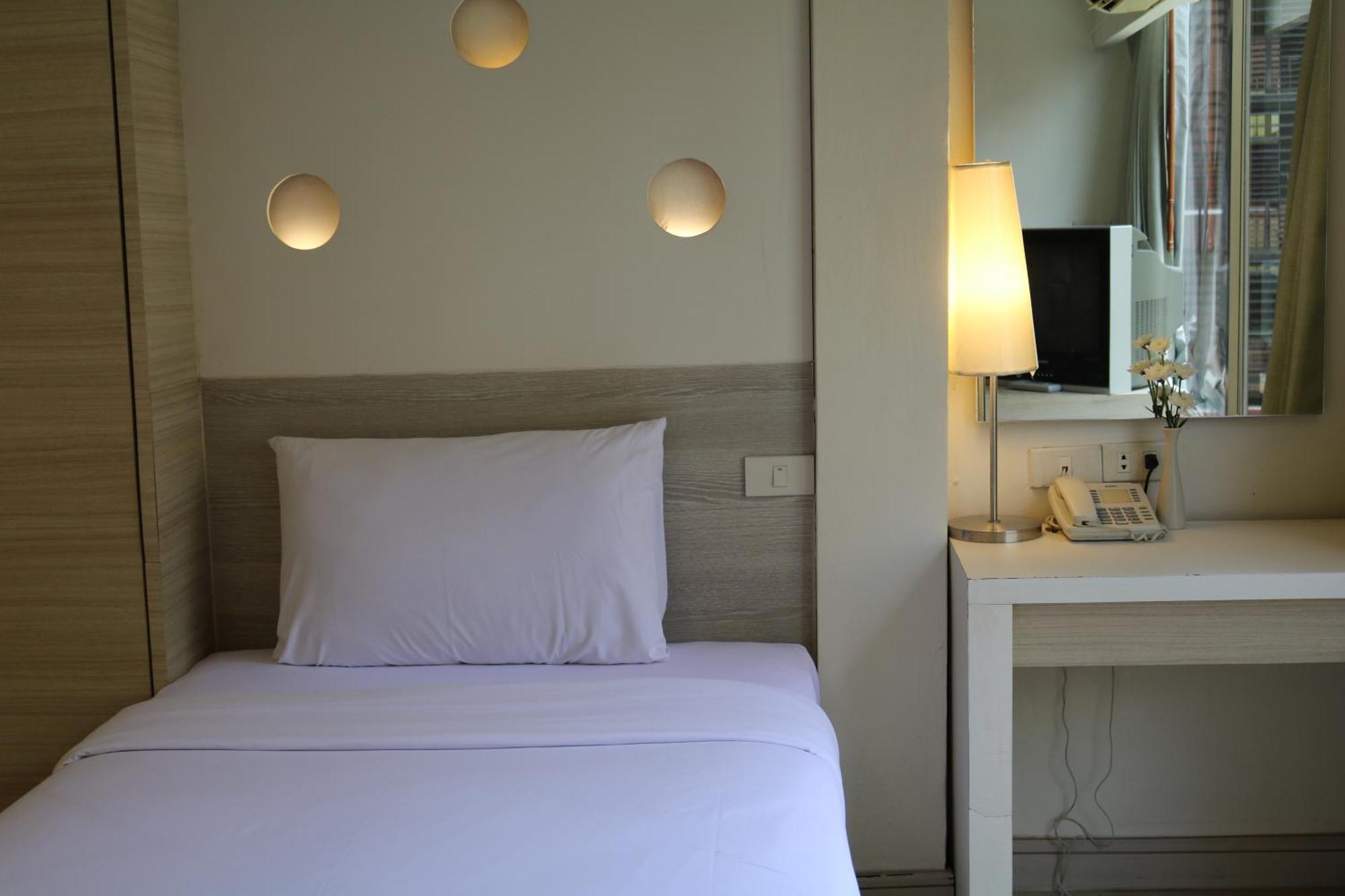 Economy Single Room