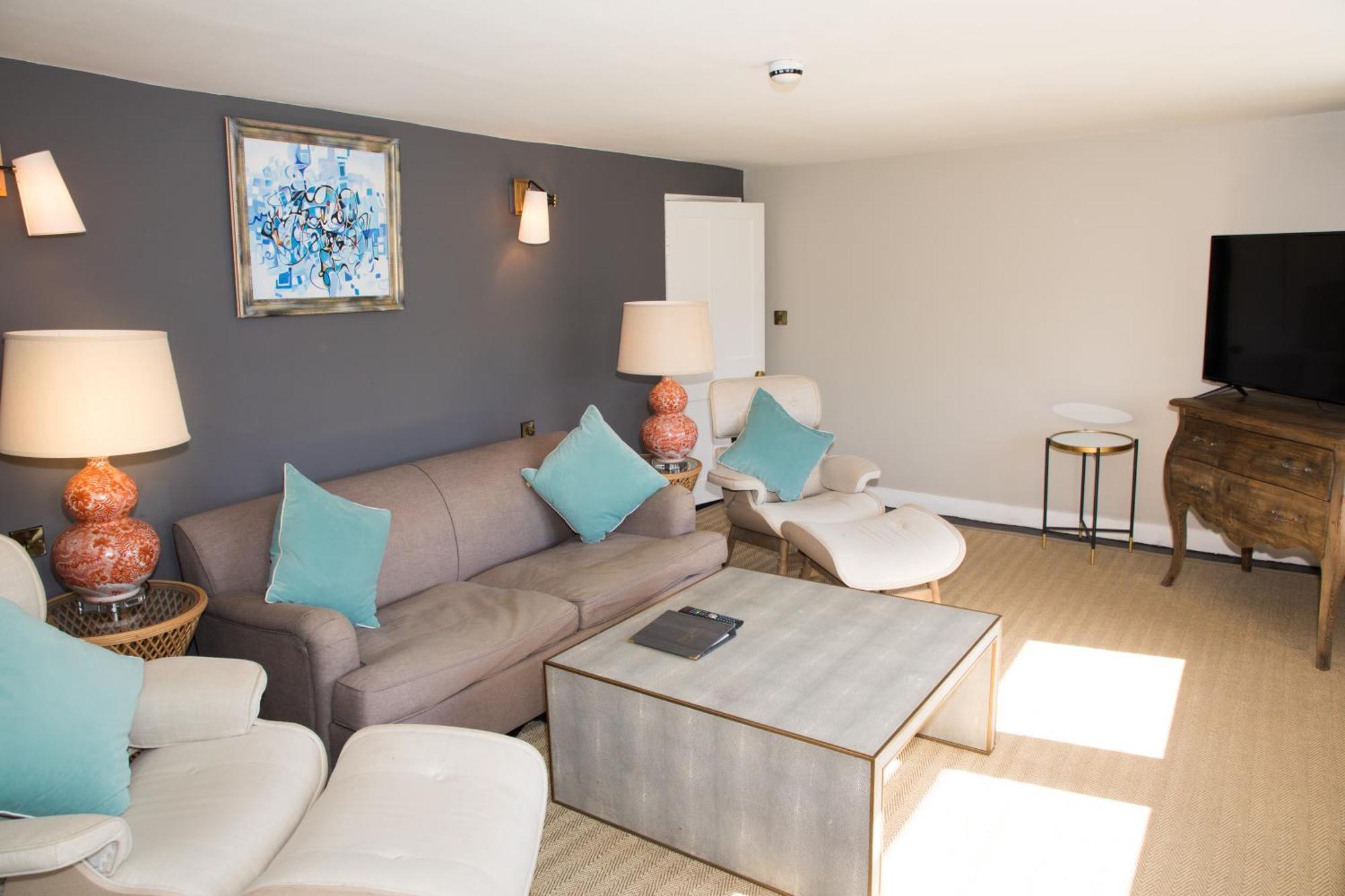 Two-Bedroom Traditional Suite
