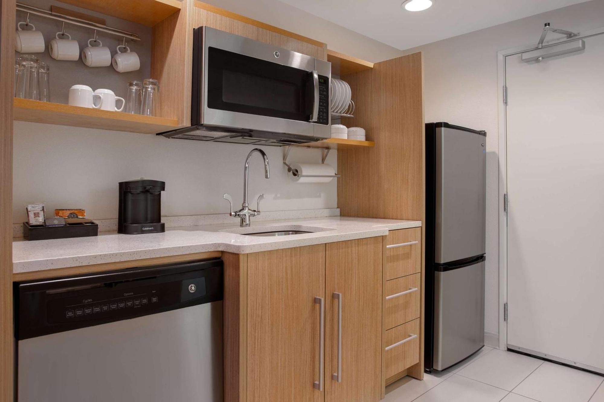 King Studio Suite