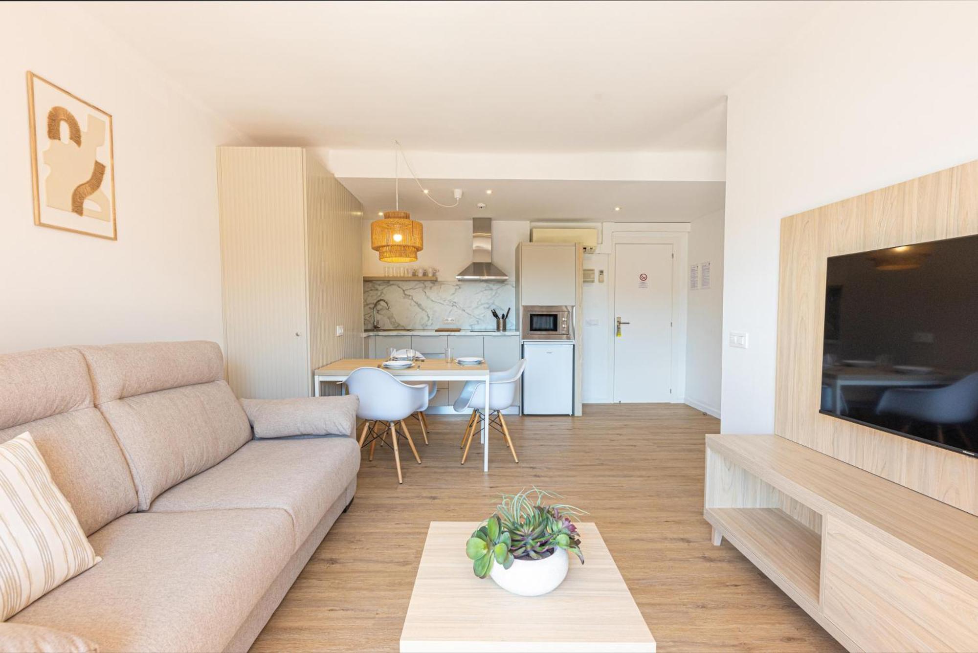 One-Bedroom Apartment