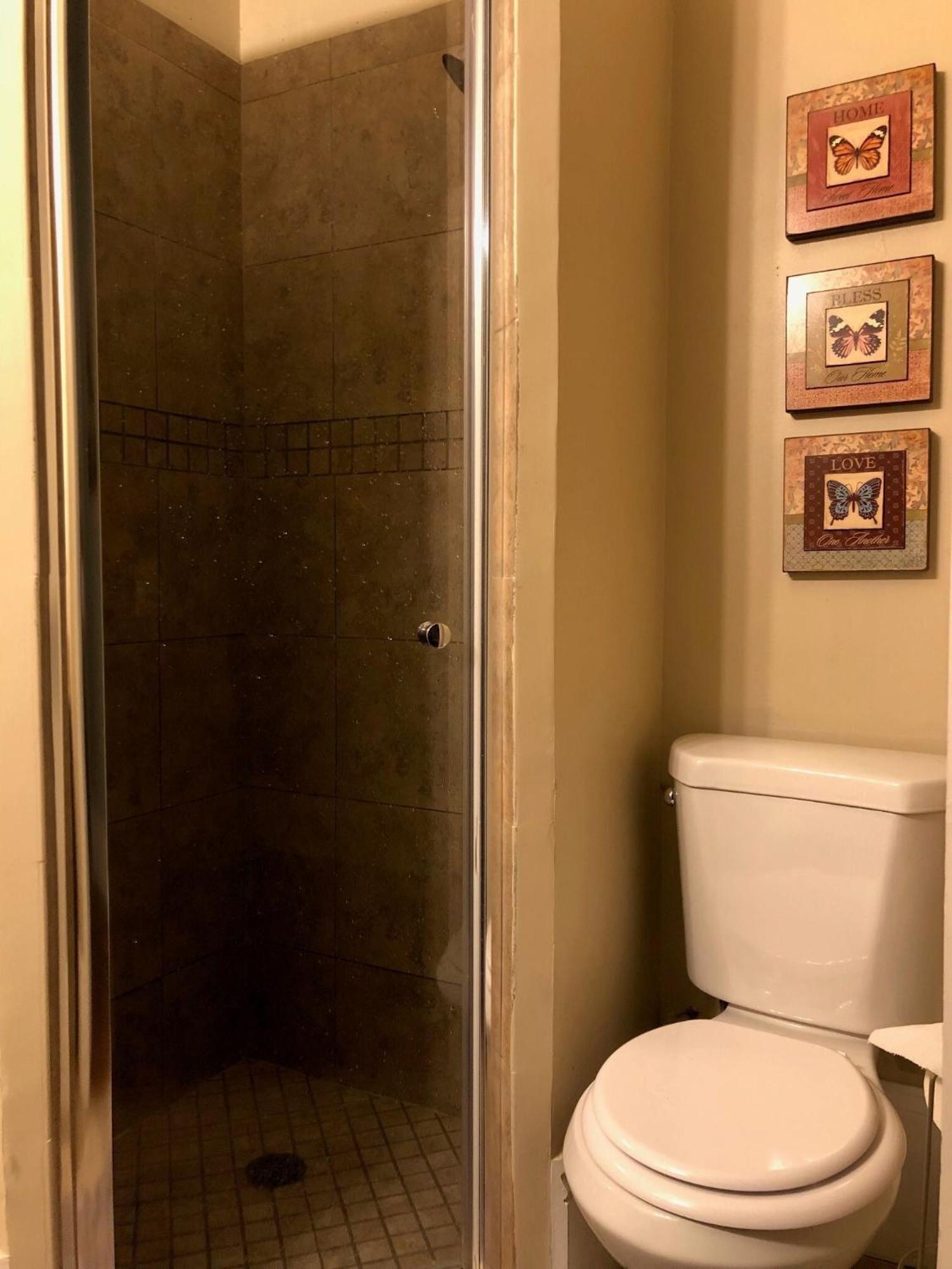 Double Room Private Bathroom