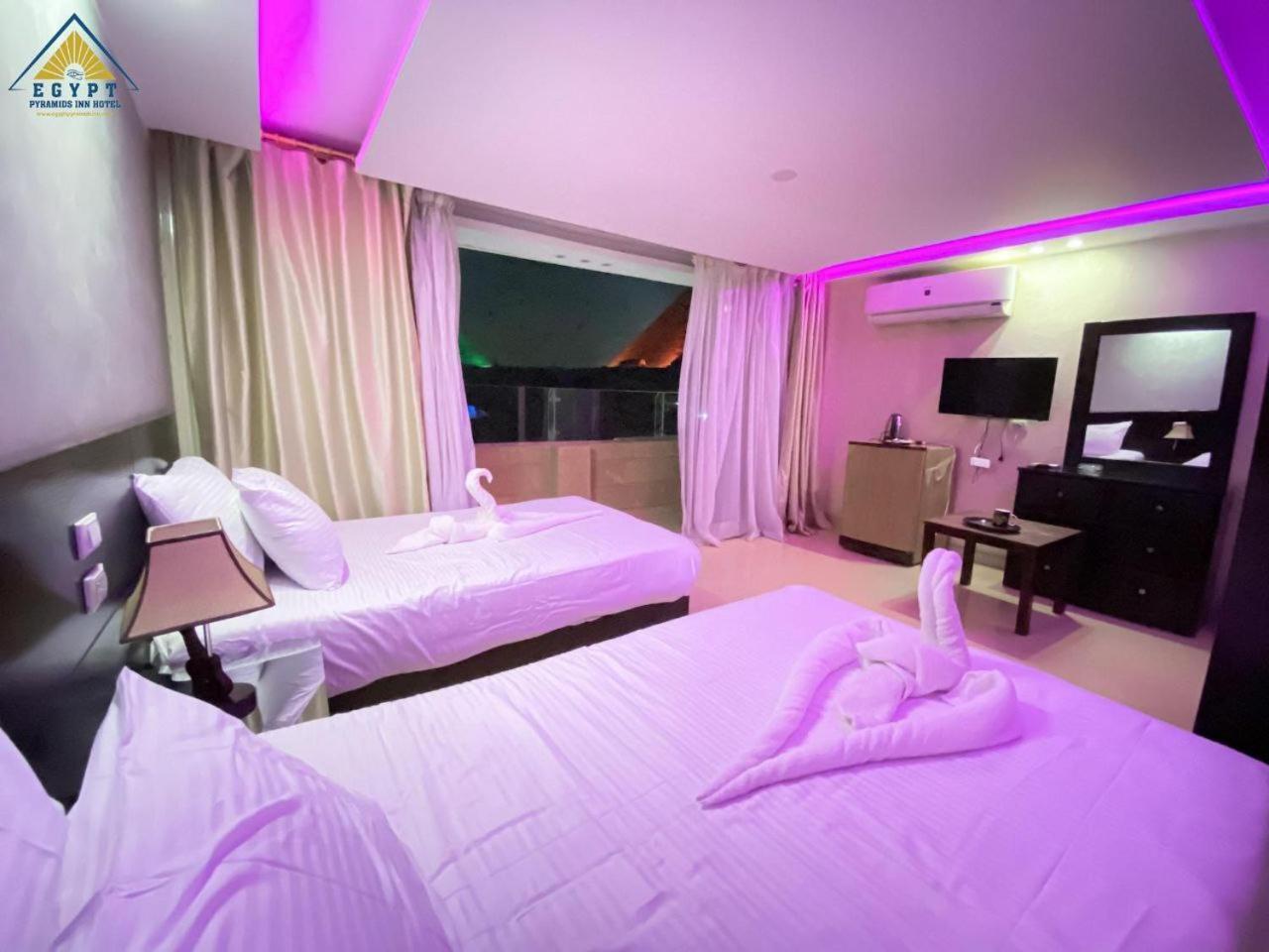 Deluxe Double or Twin Room with Balcony Pyramids view