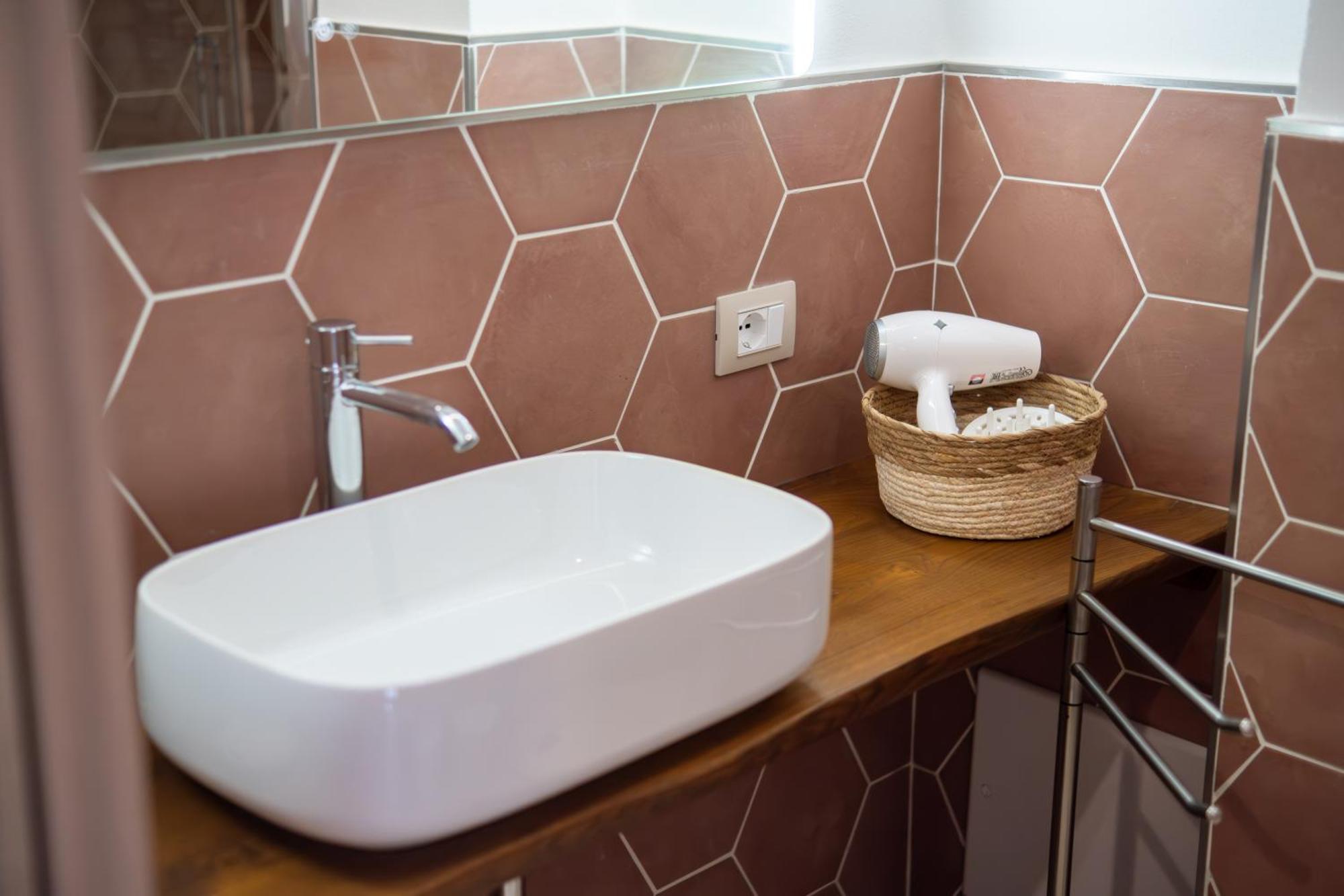 Double Room Private Bathroom
