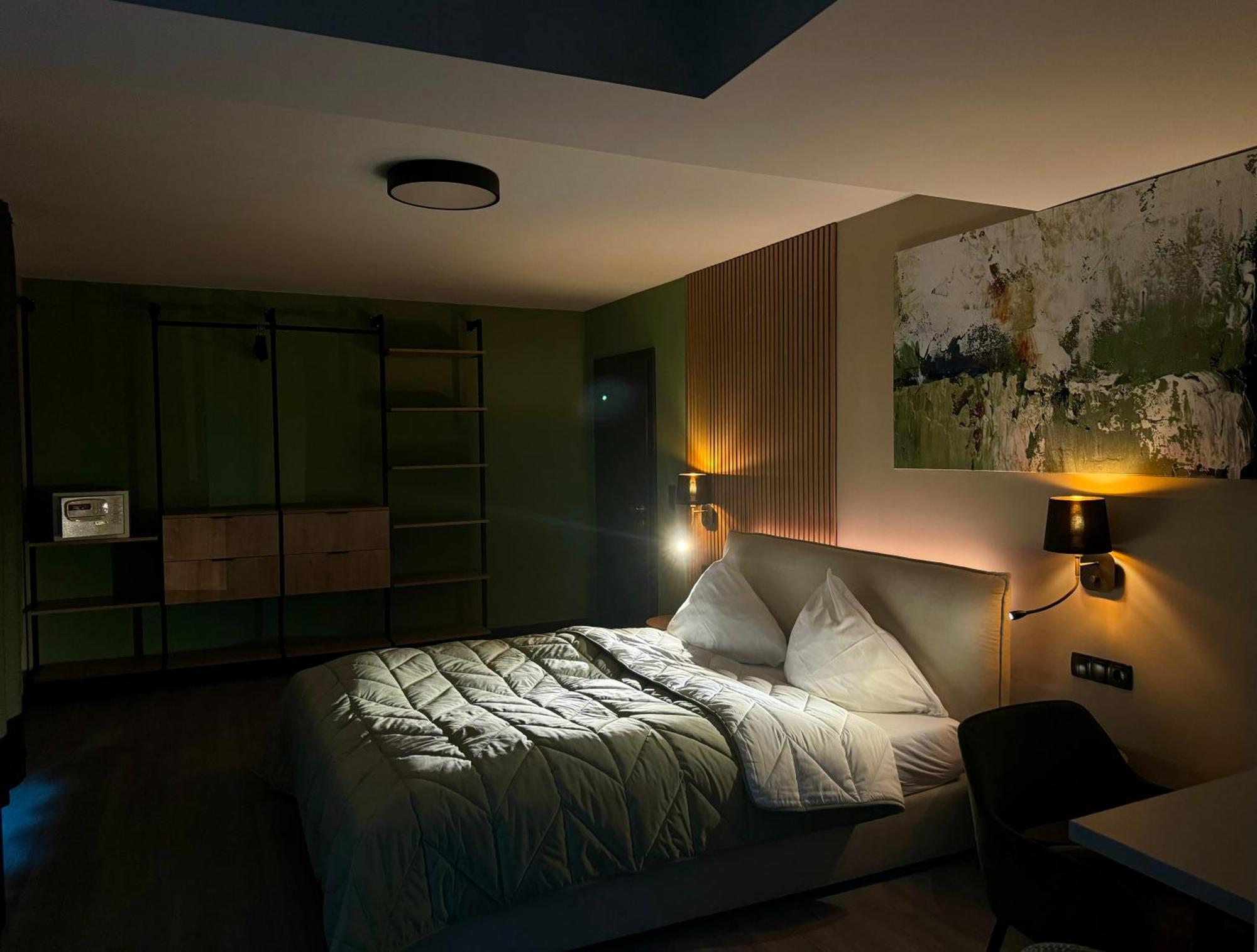 Deluxe Suite