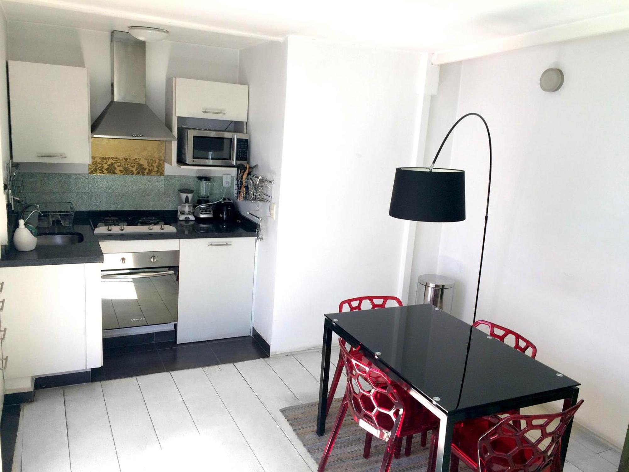 Deluxe One-Bedroom Apartment City View
