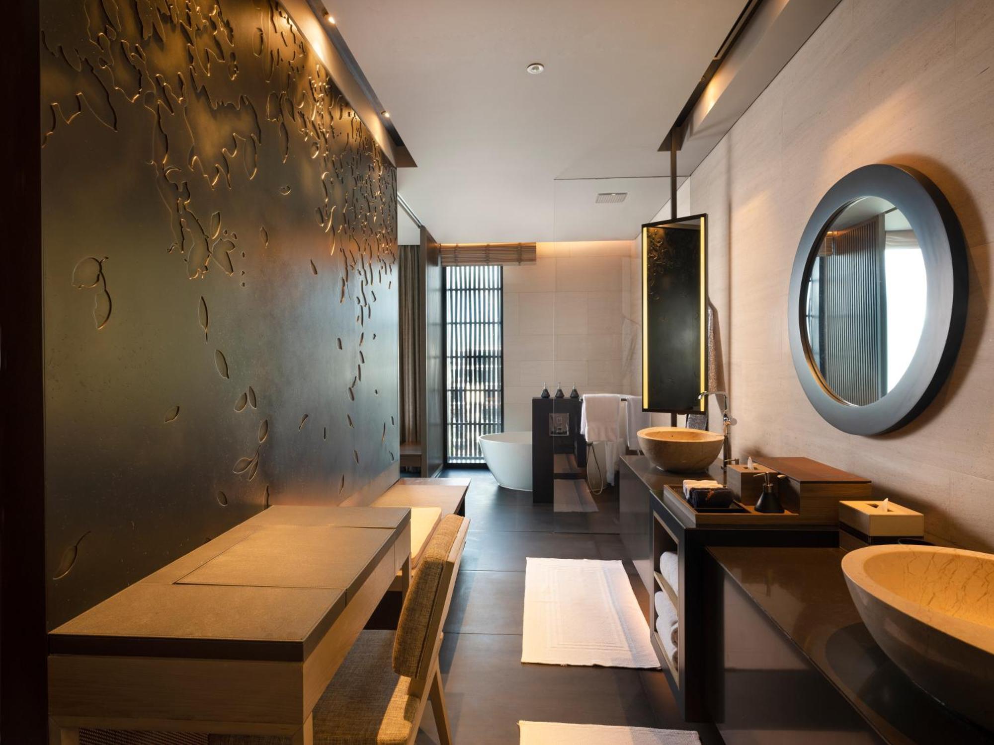 Harmony Master Suite Complimentary Rainforest Experience once per