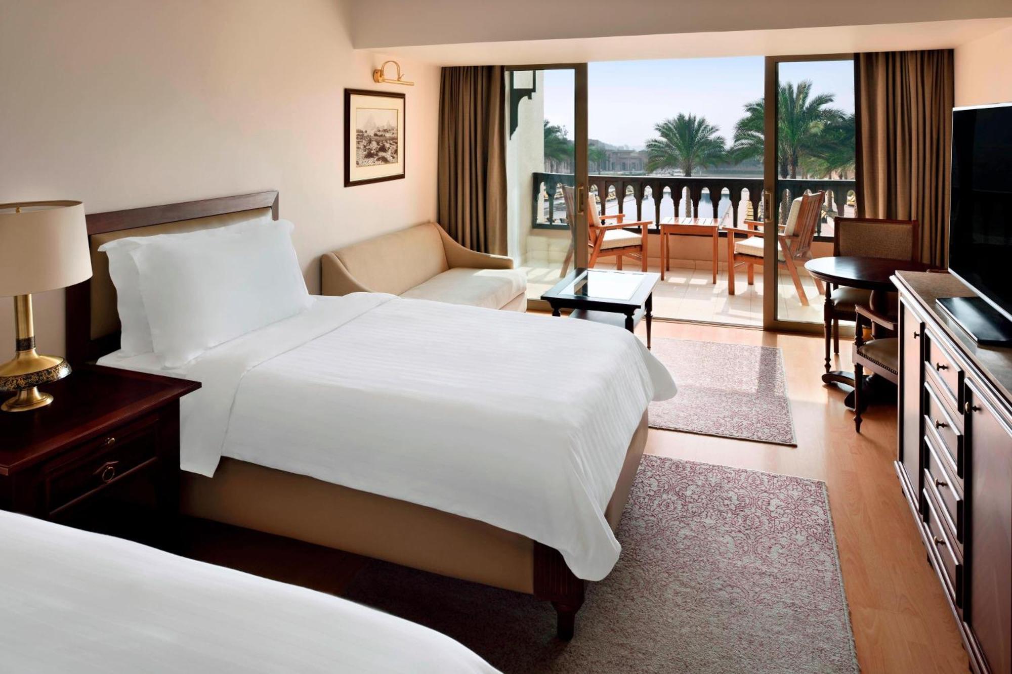 Deluxe Garden View Room Guest room 2 TwinGarden view Balcony