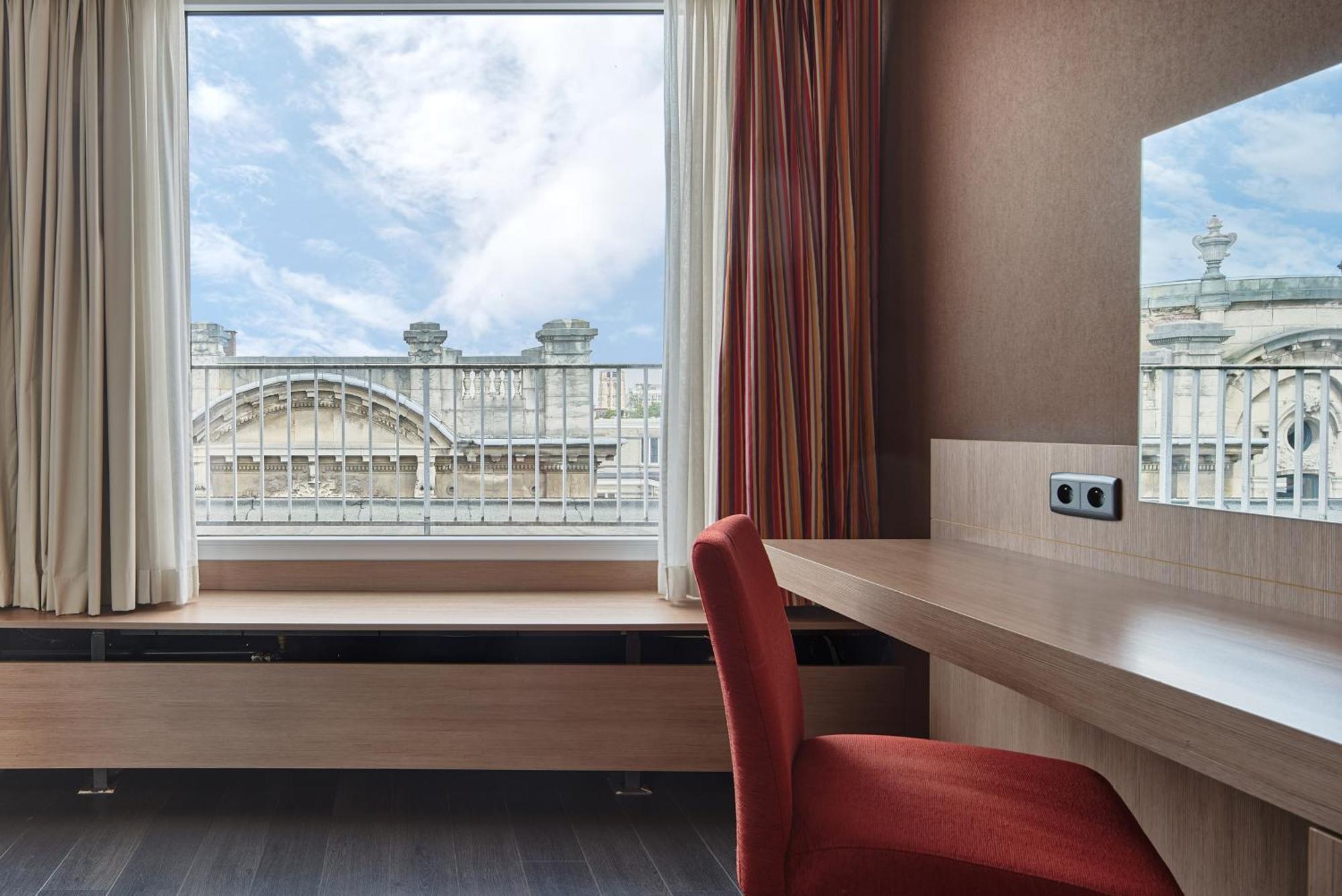 Deluxe Double Room Balcony,1608777167:JPEG