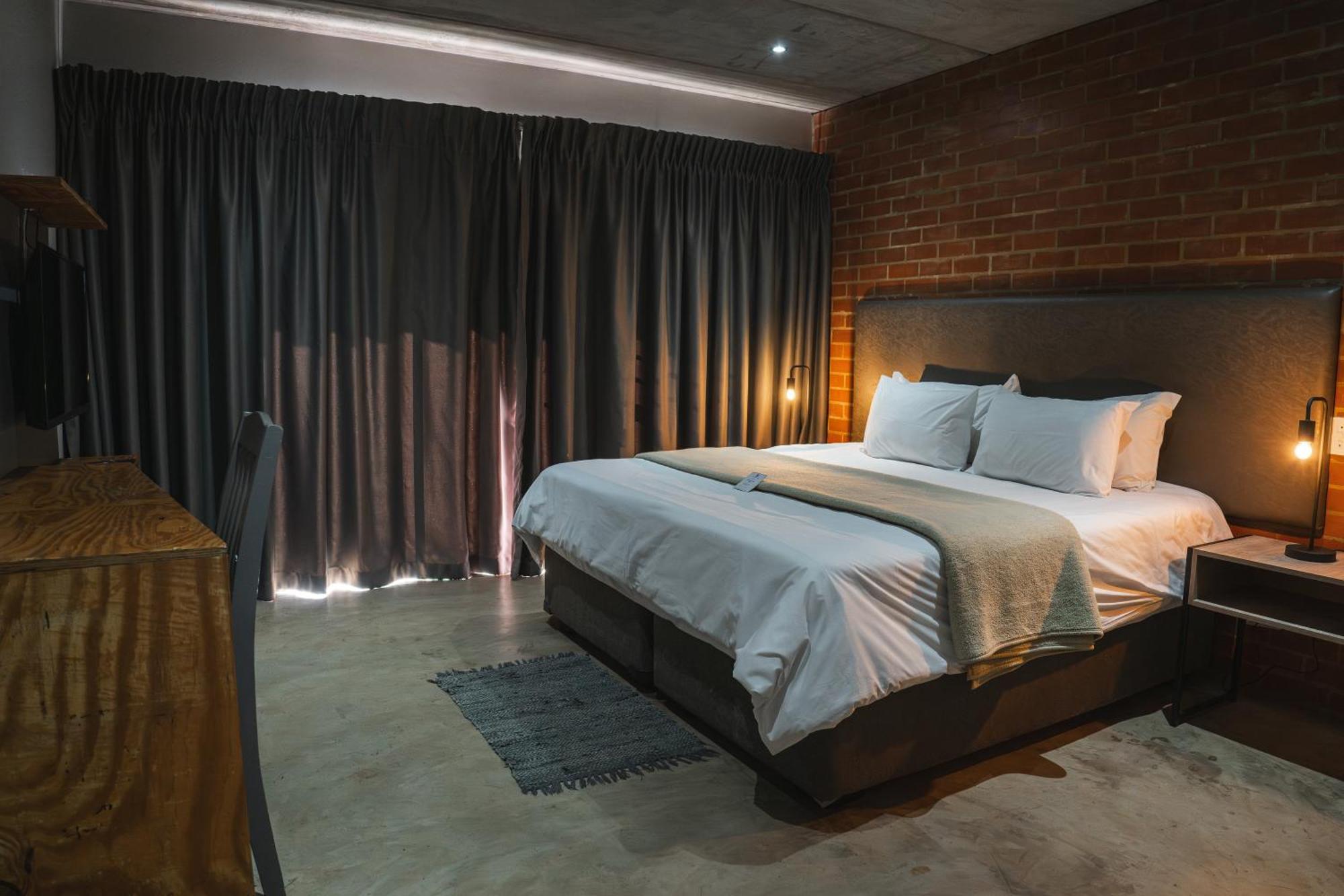Deluxe Rooms