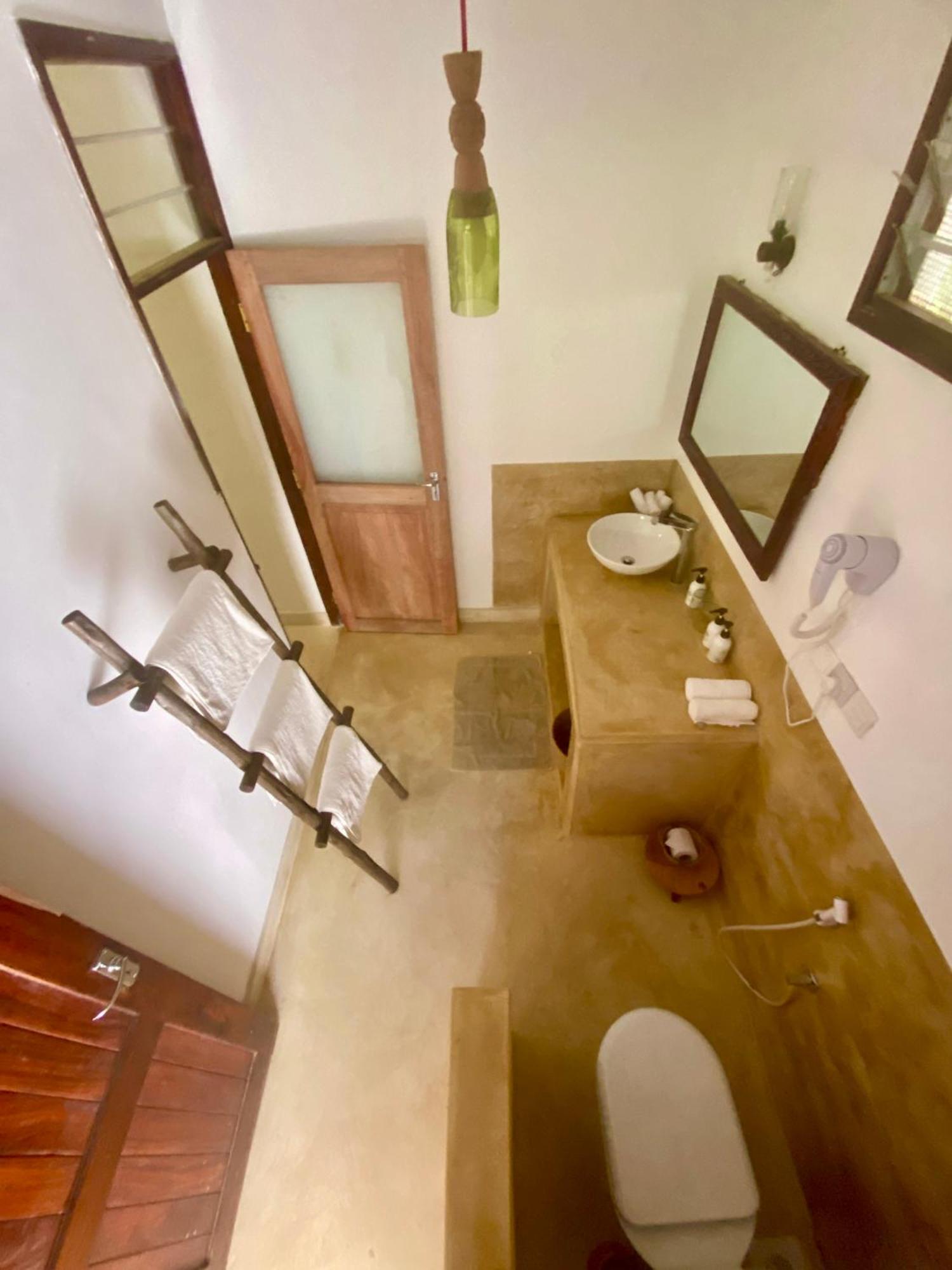 Double or Twin Room Tropical shower Balcony
