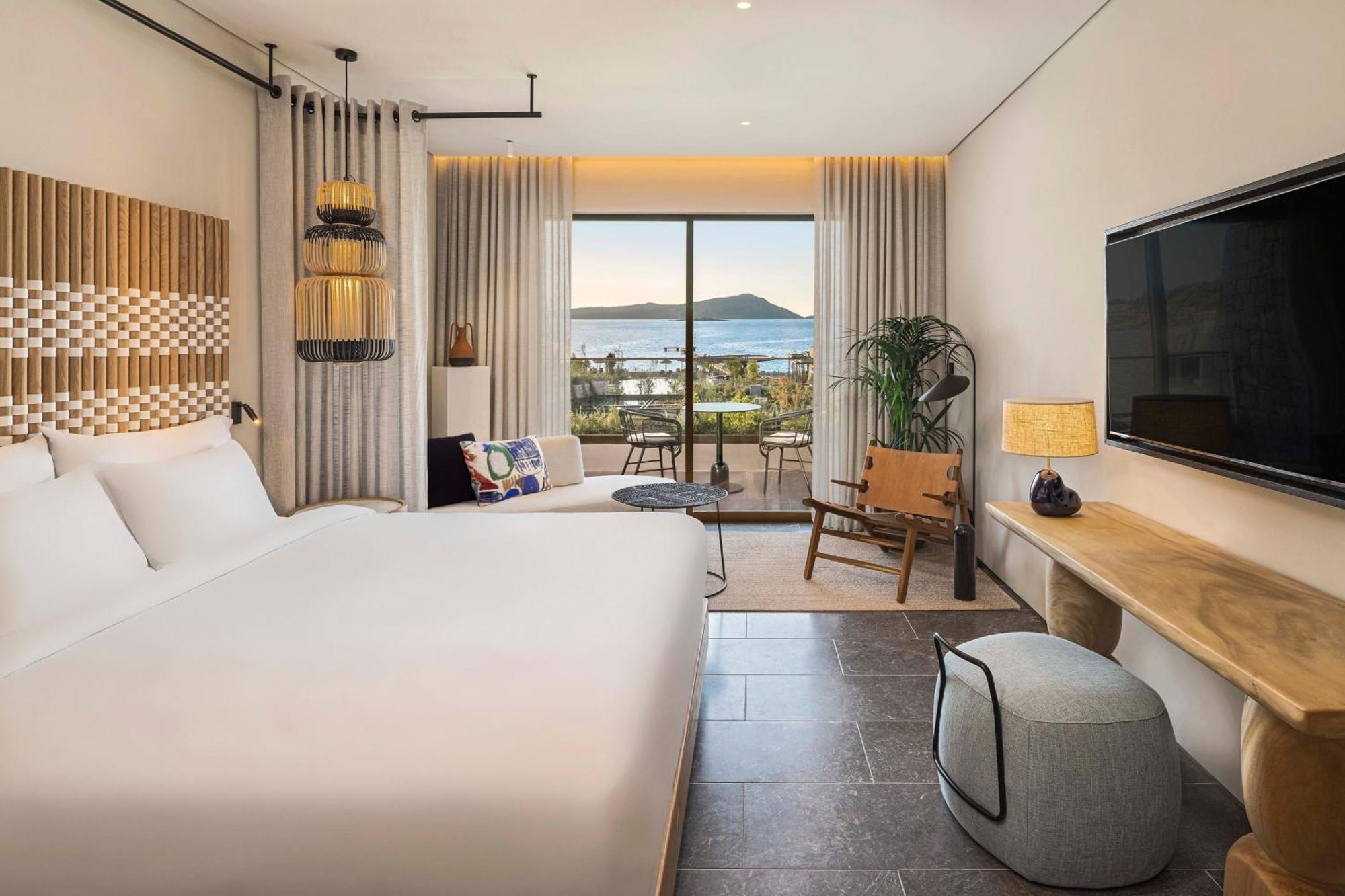 Superior Panorama Zimmer mit 1 Kingsize-Bett, Schlafsofa und Meerblick