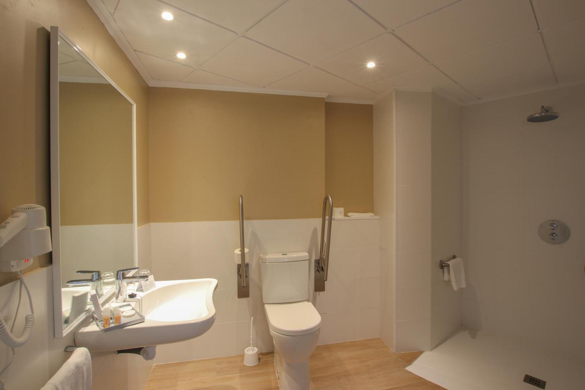 Economy Twin Room