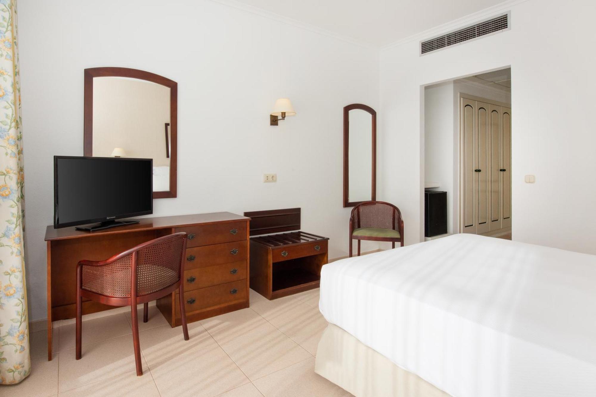 Twin Room Balcony Sea View