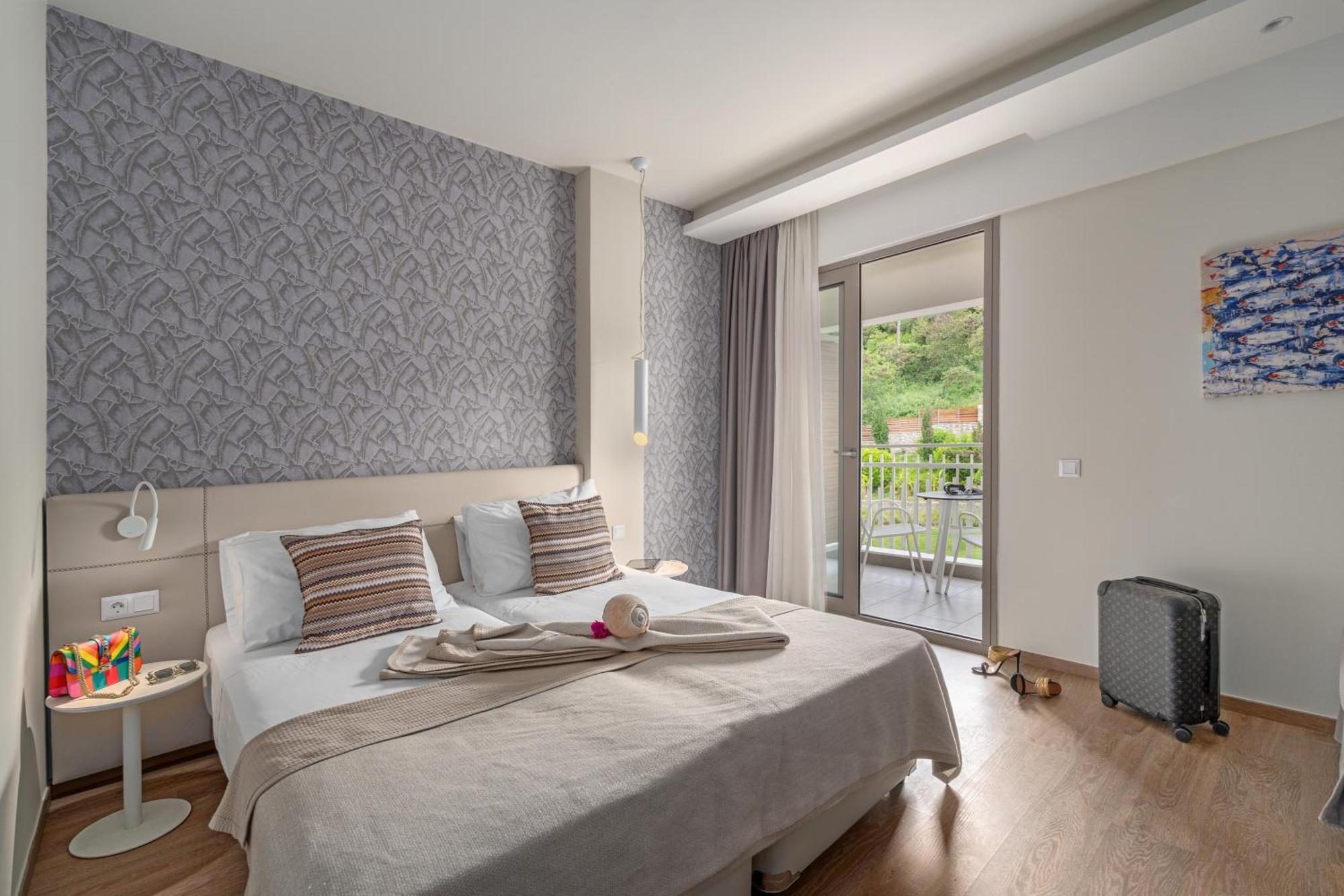 Deluxe Double Garden View