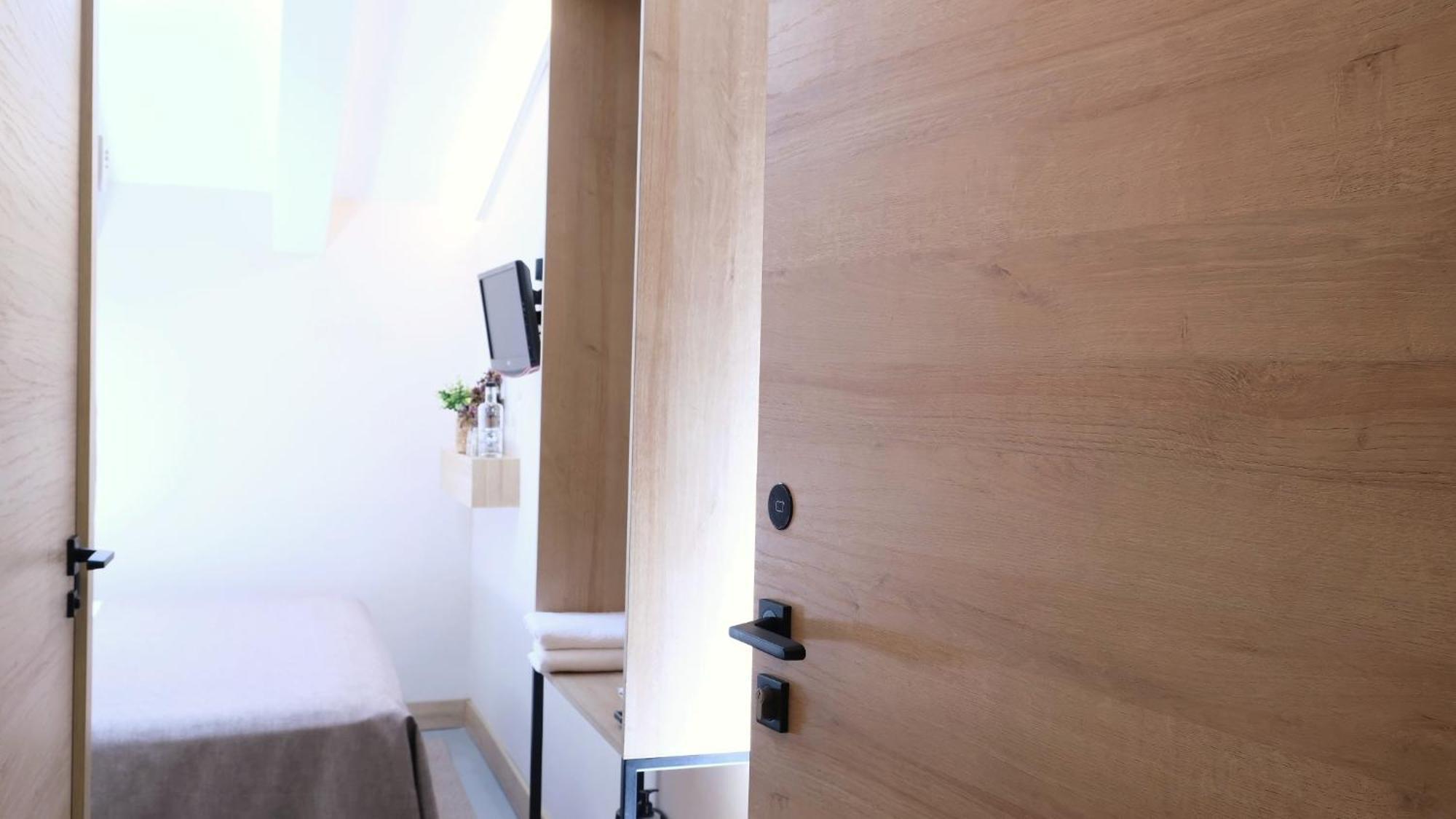 Economy Double Room,1613533532:JPEG
