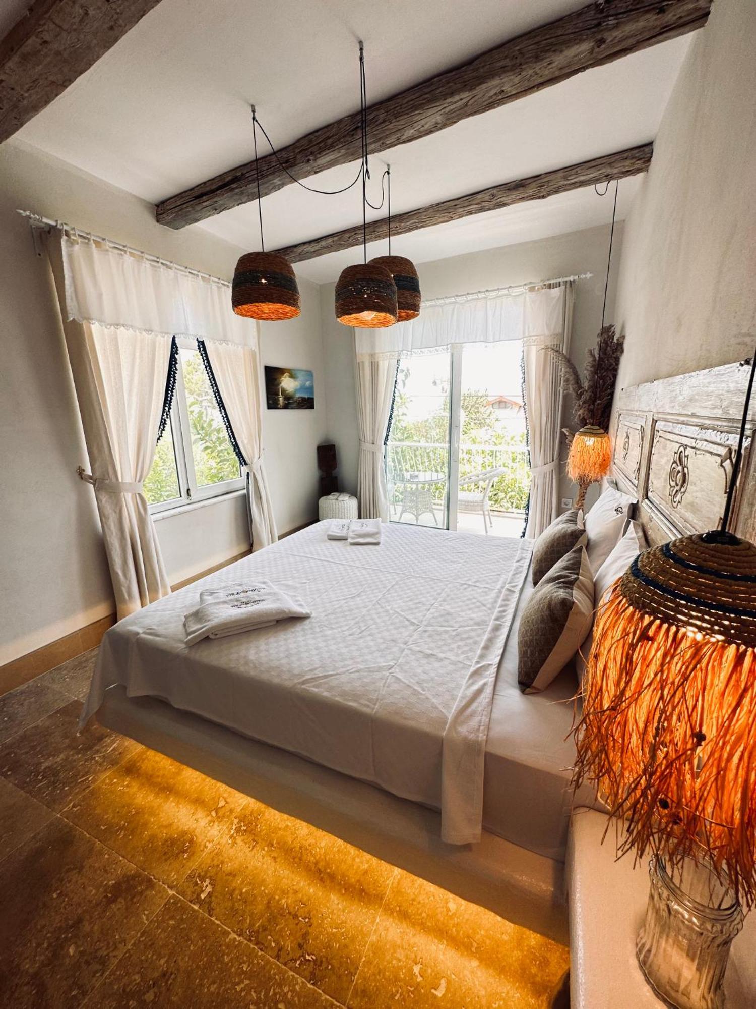 Deluxe Double Room with Sea View,1609731896:JPEG