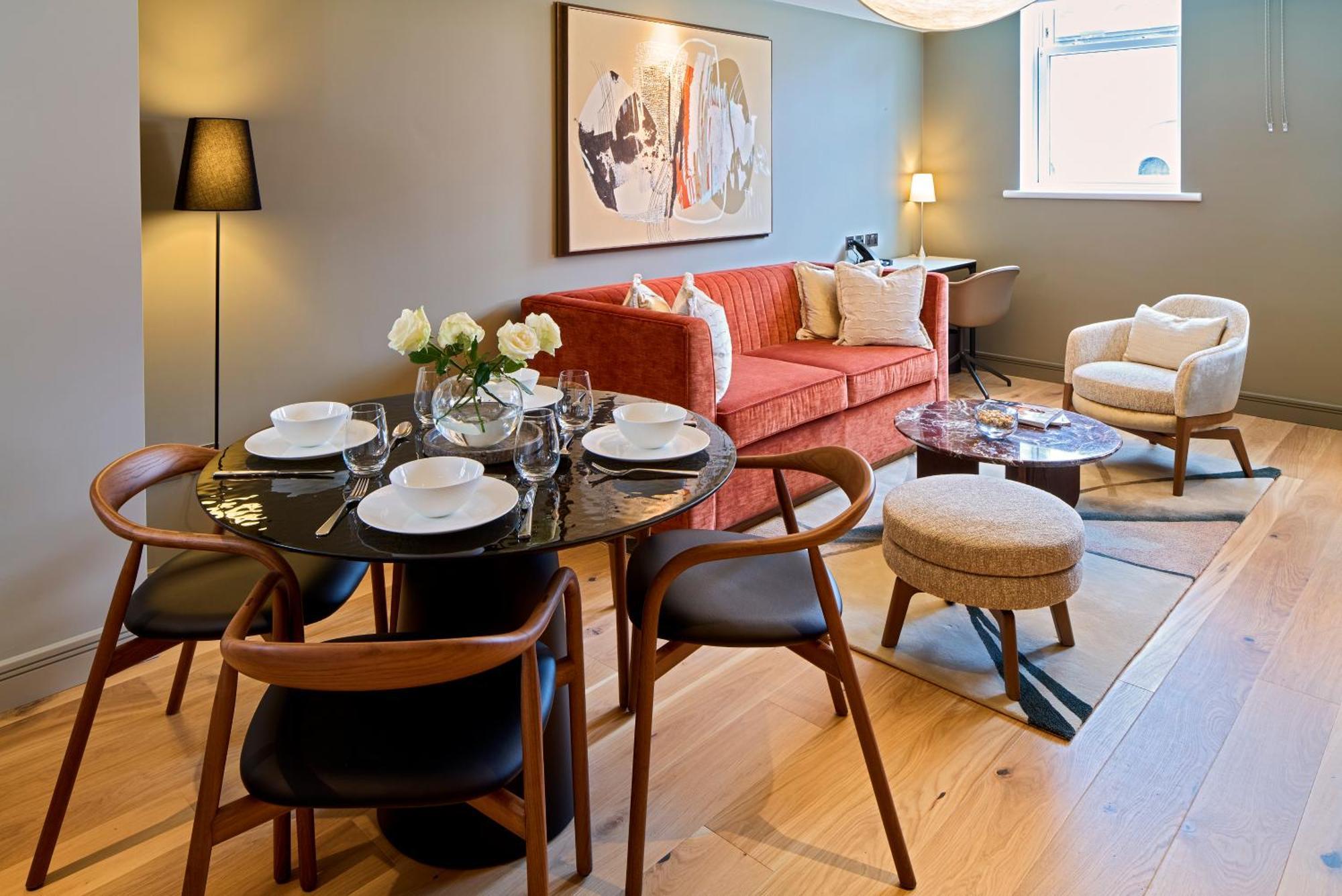 Luxury One Bedroom Apartment Sofa Bed,1609733503:JPEG