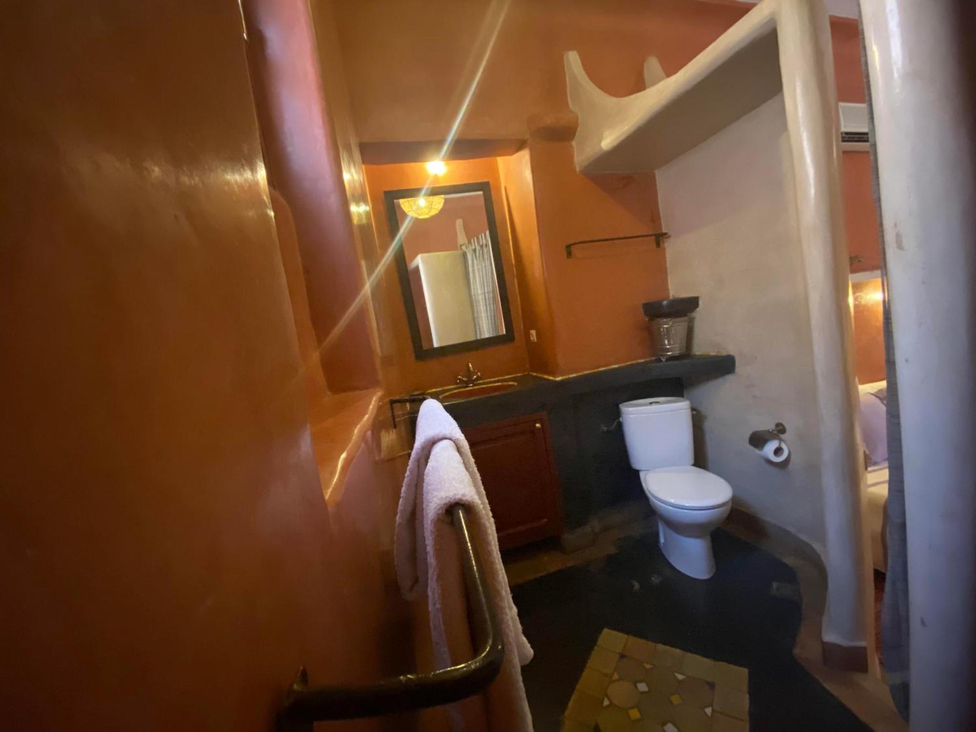 Double Room Private Bathroom