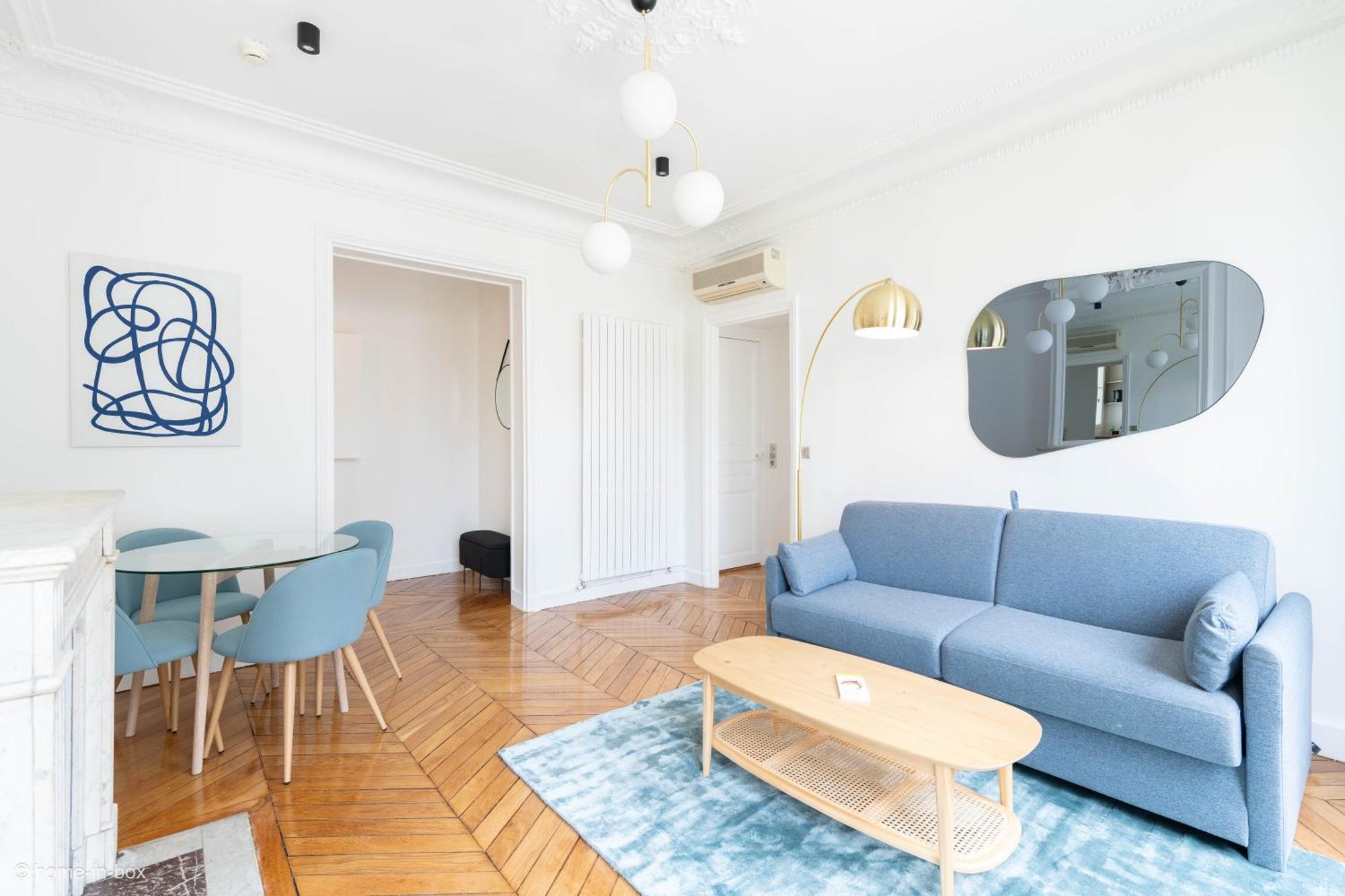 One-Bedroom Apartment City View