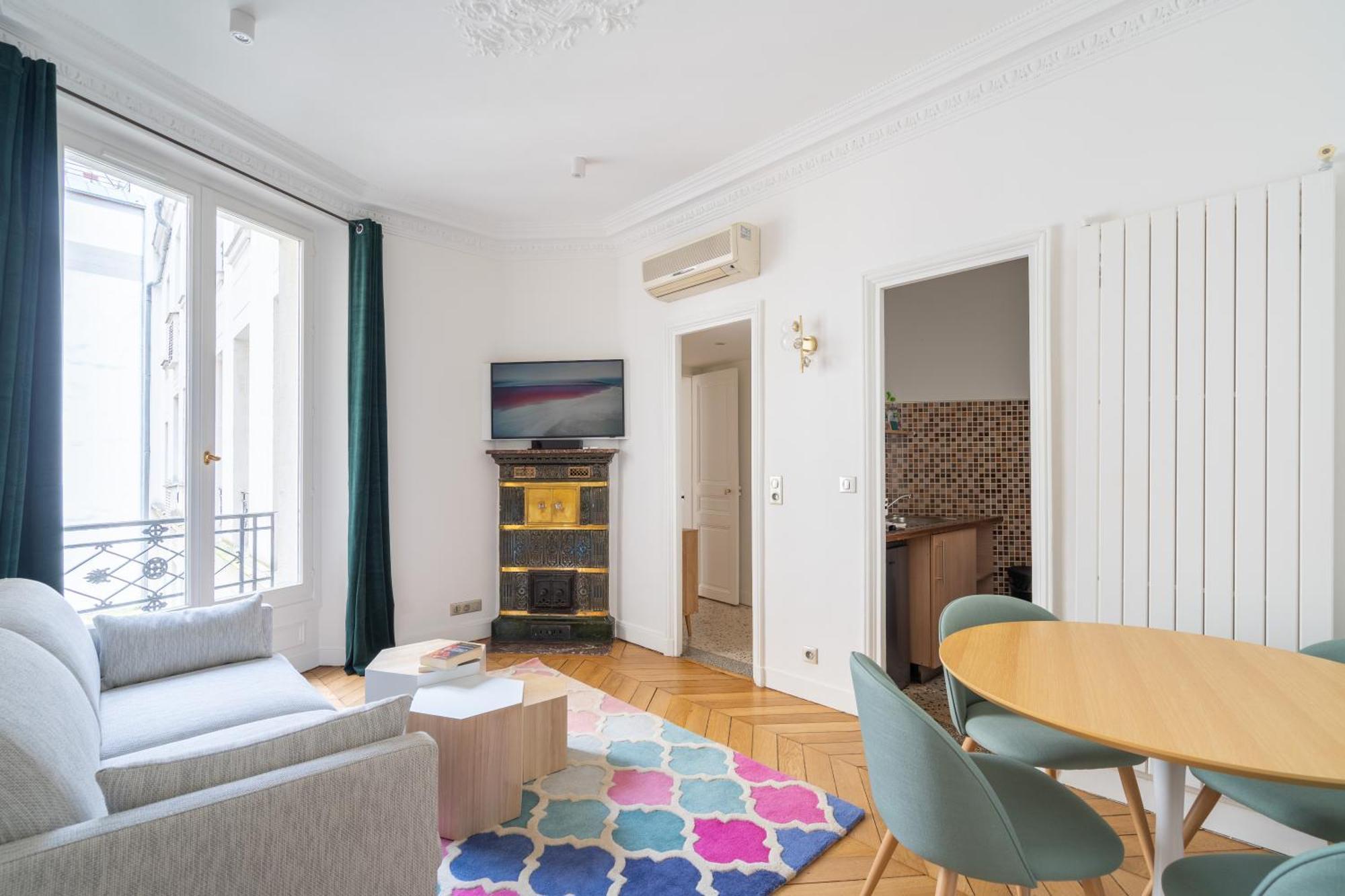 One-Bedroom Apartment