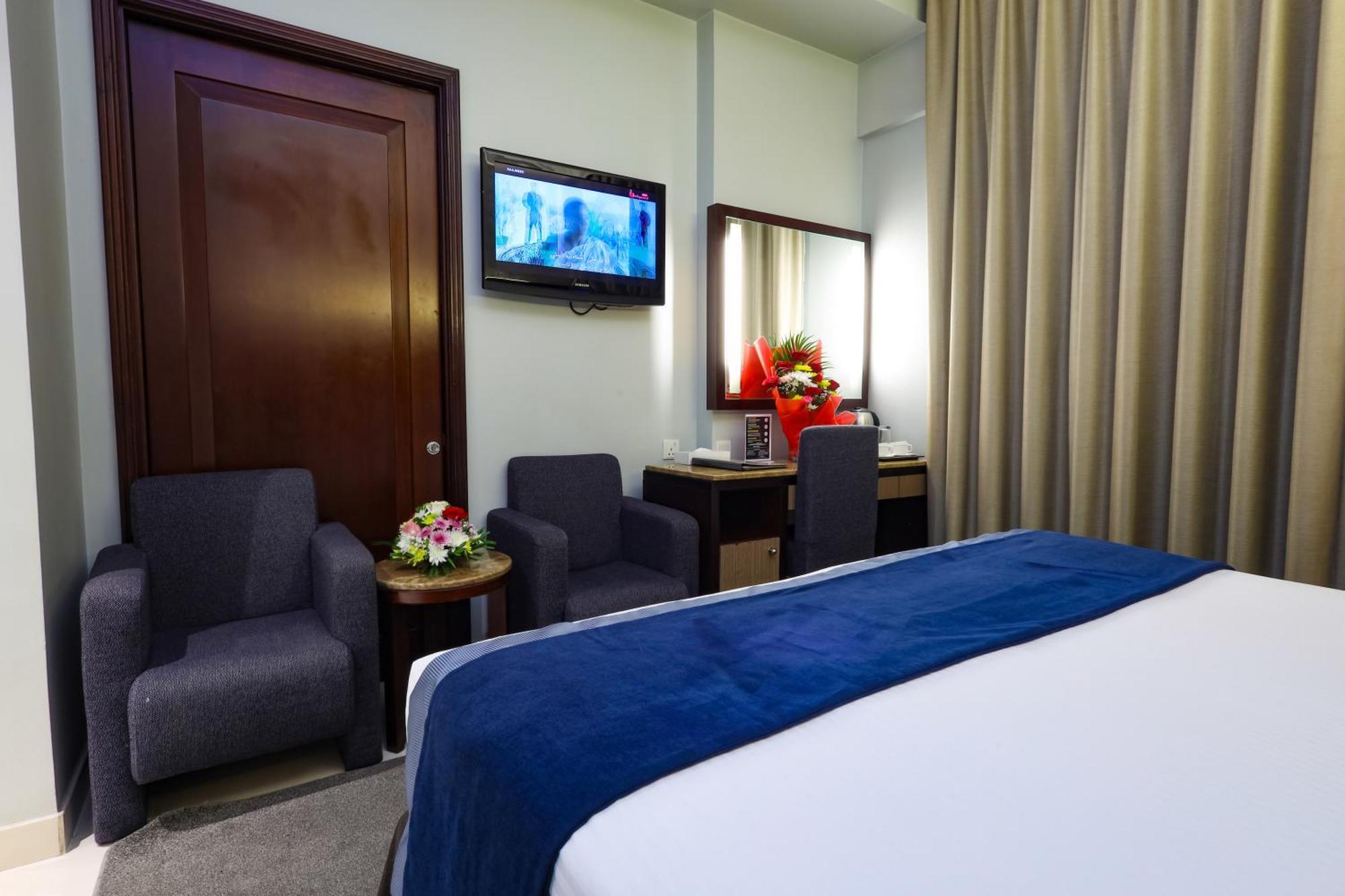 Standard King Room