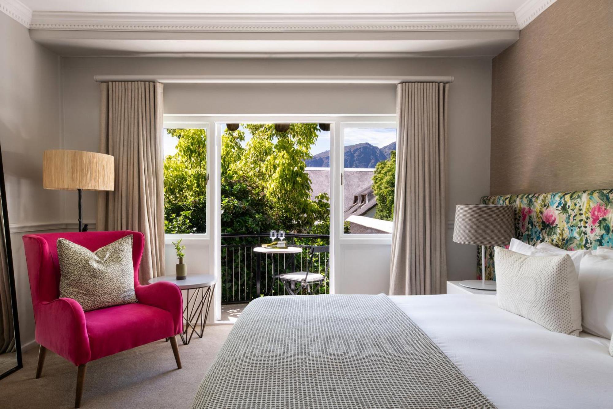 Shiraz Room