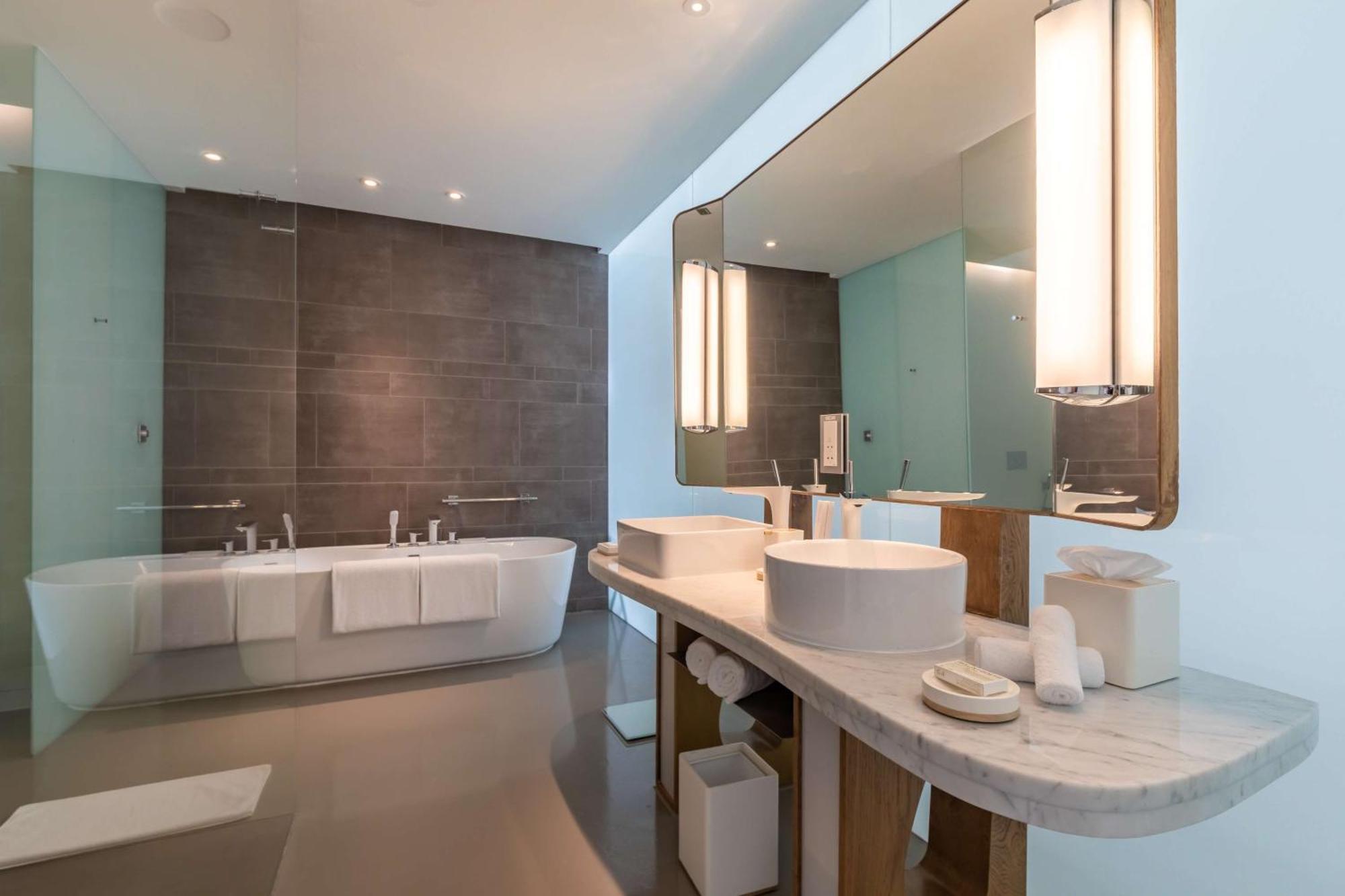 Luux Room