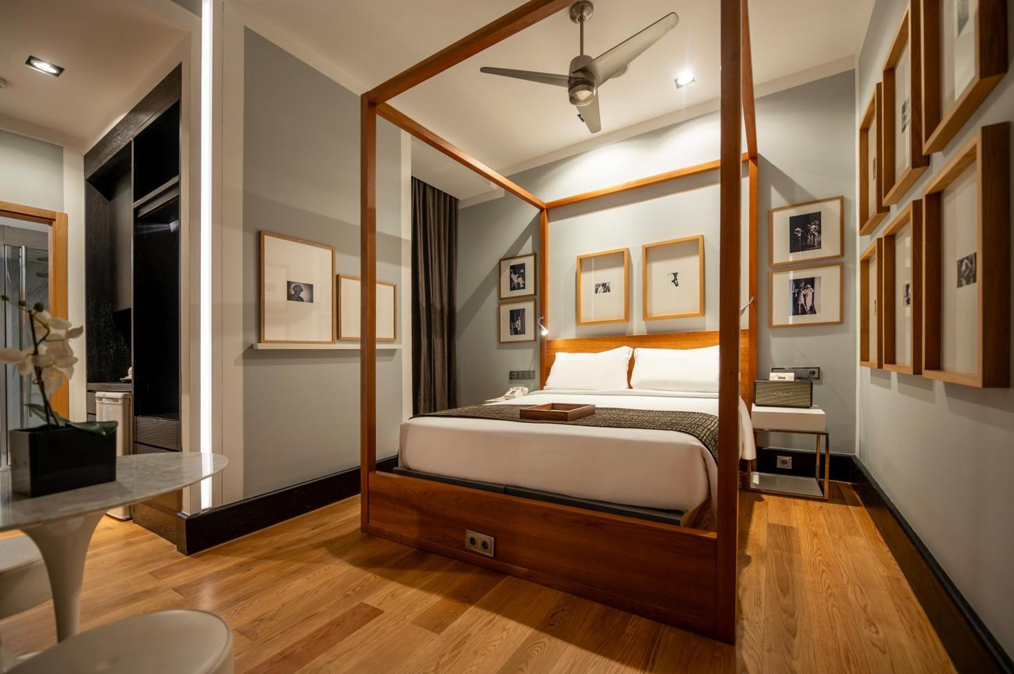 Interior Double Room