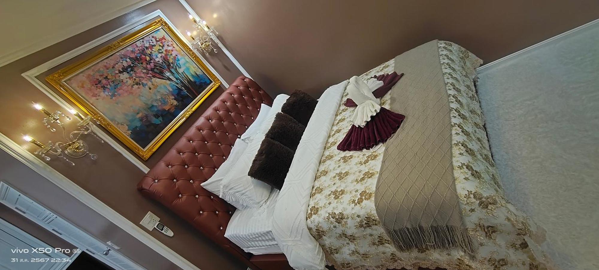King Room Garden View