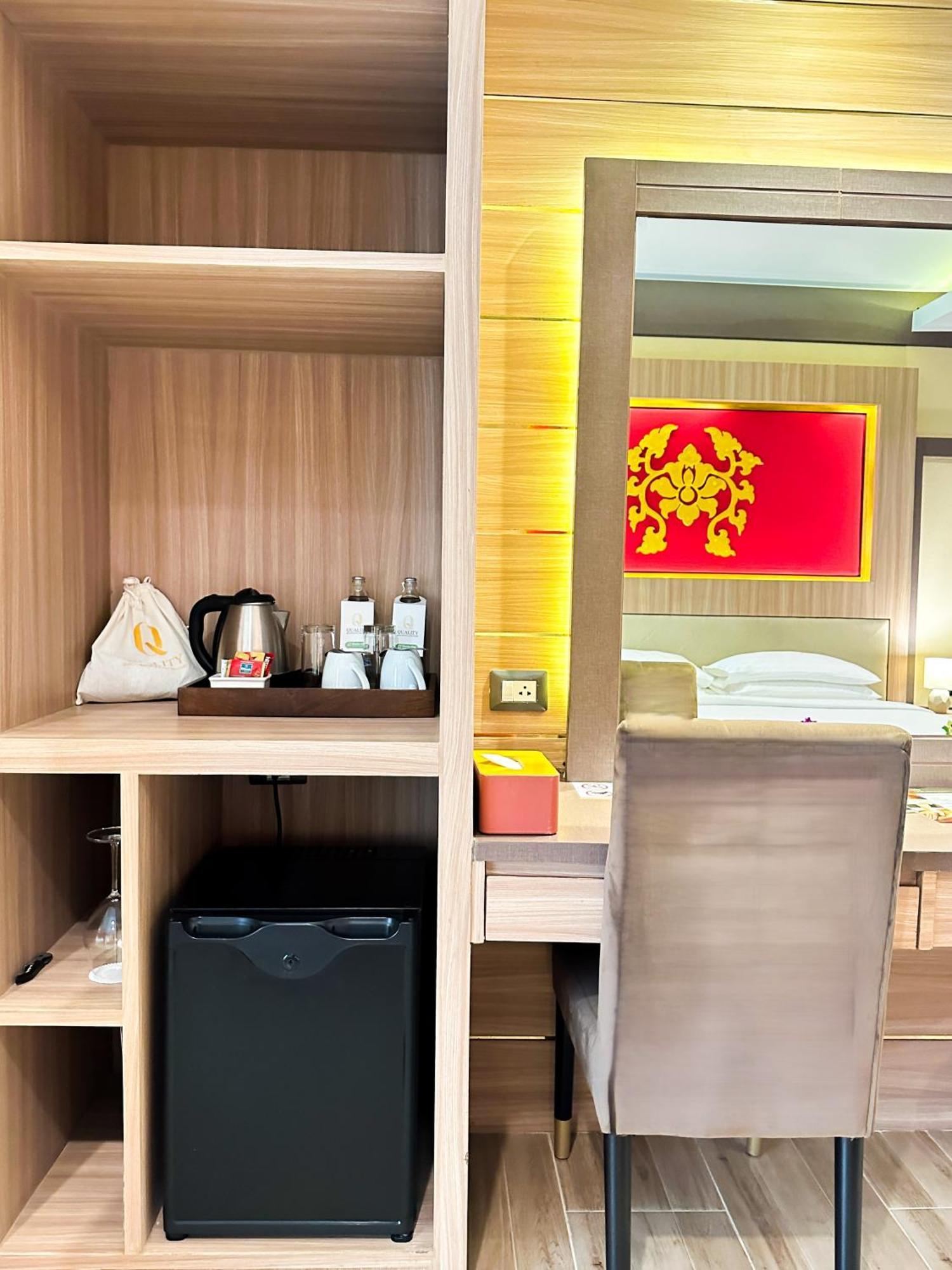 Deluxe Zimmer mit Kingsize-Bett und Balkon