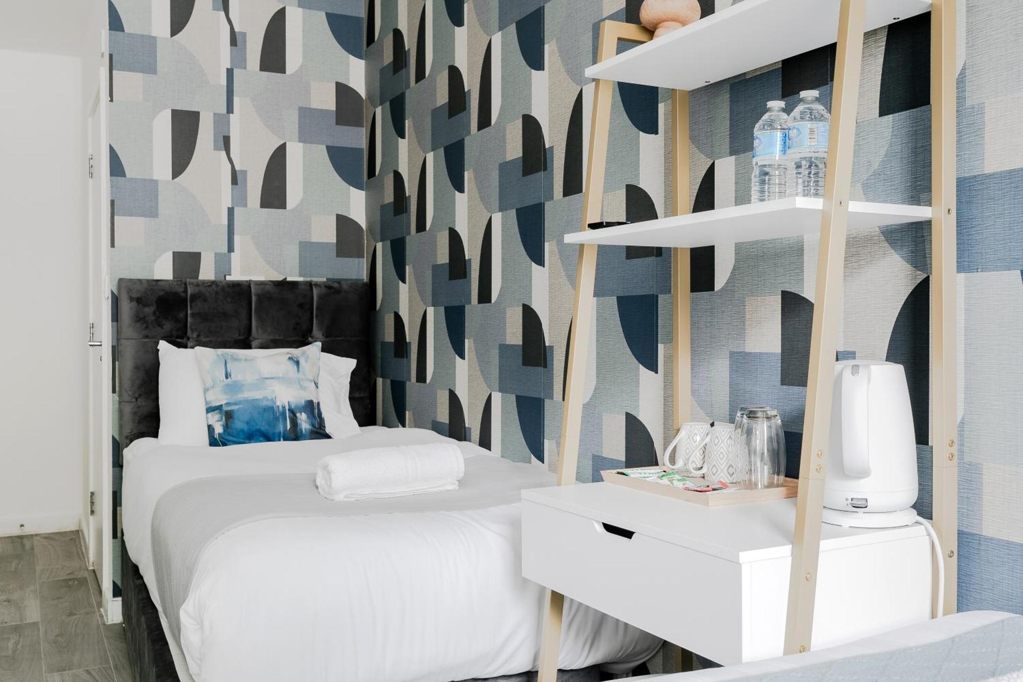 Standard Twin Room