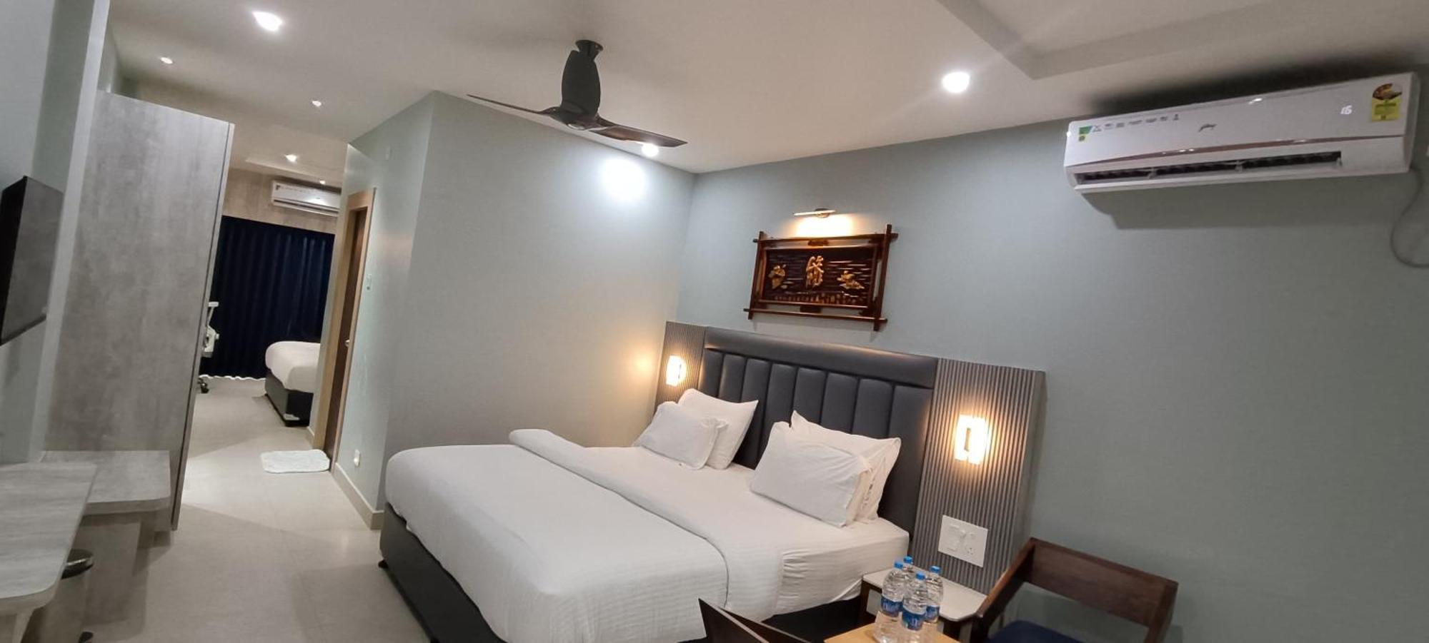 Superior Family Room