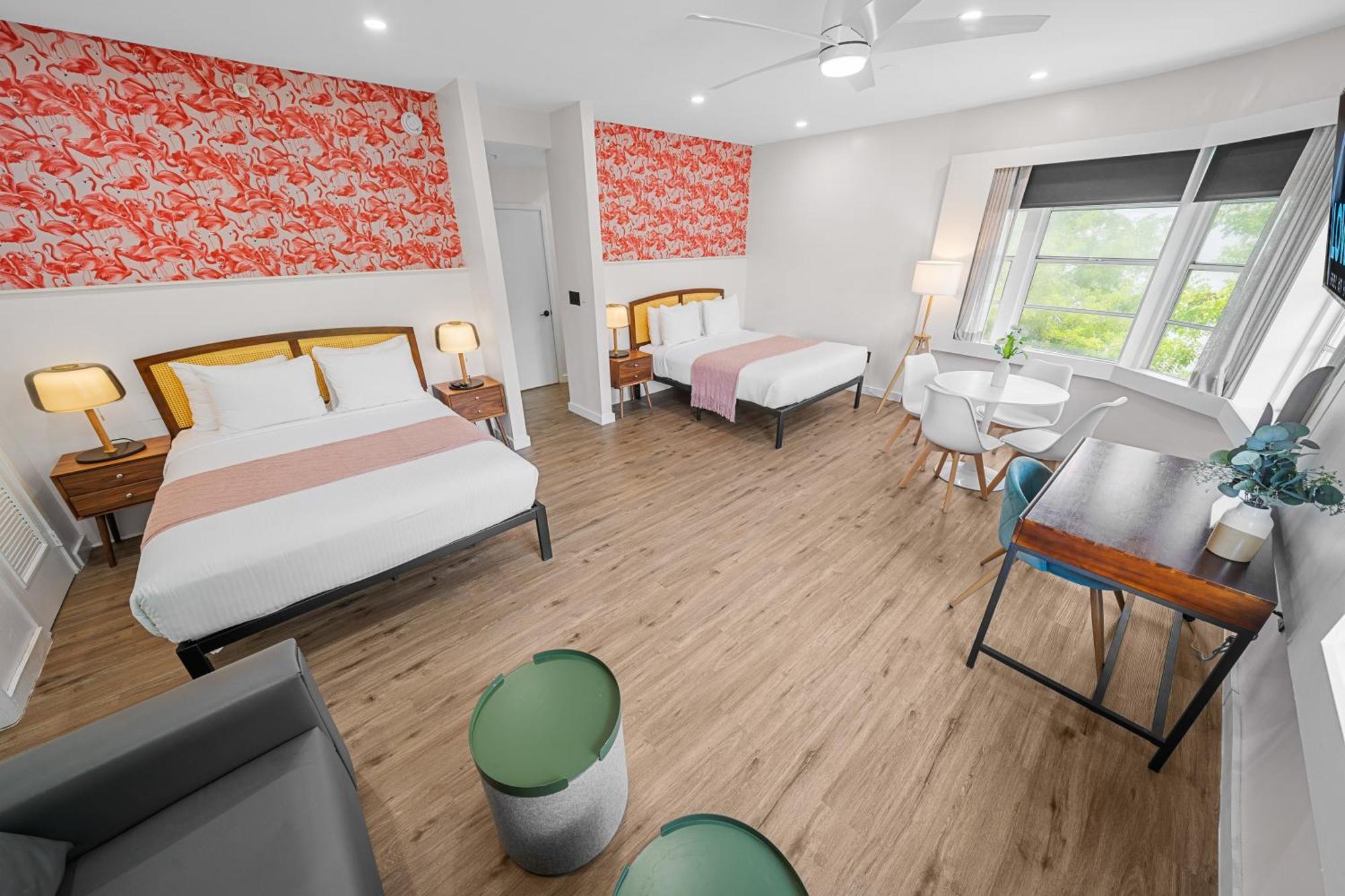 Suite Junior con 2 Letti Queen Size, Vista Parco, Angolo Cottura e Divano Letto
