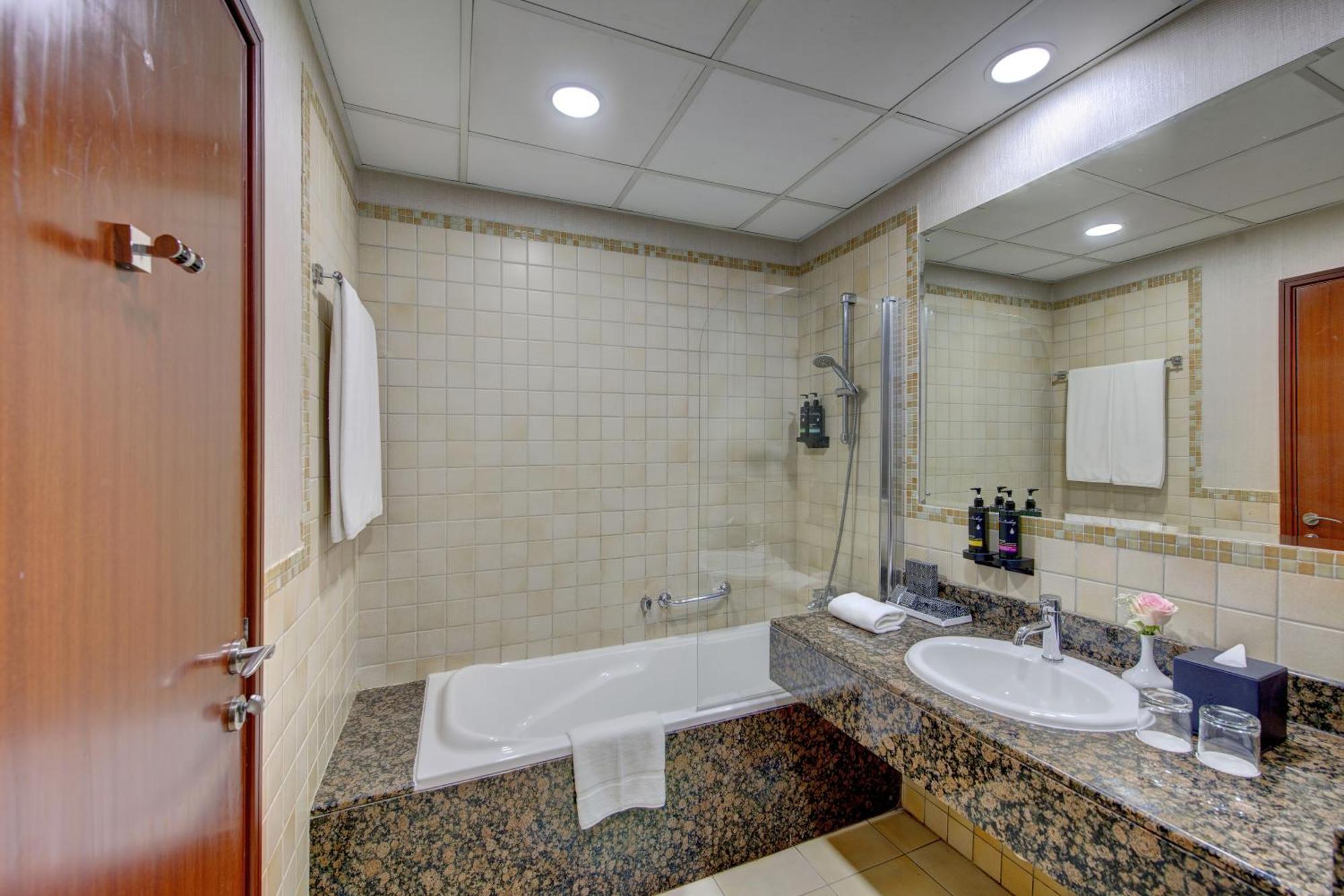Deluxe Two-Bedroom Apartment
