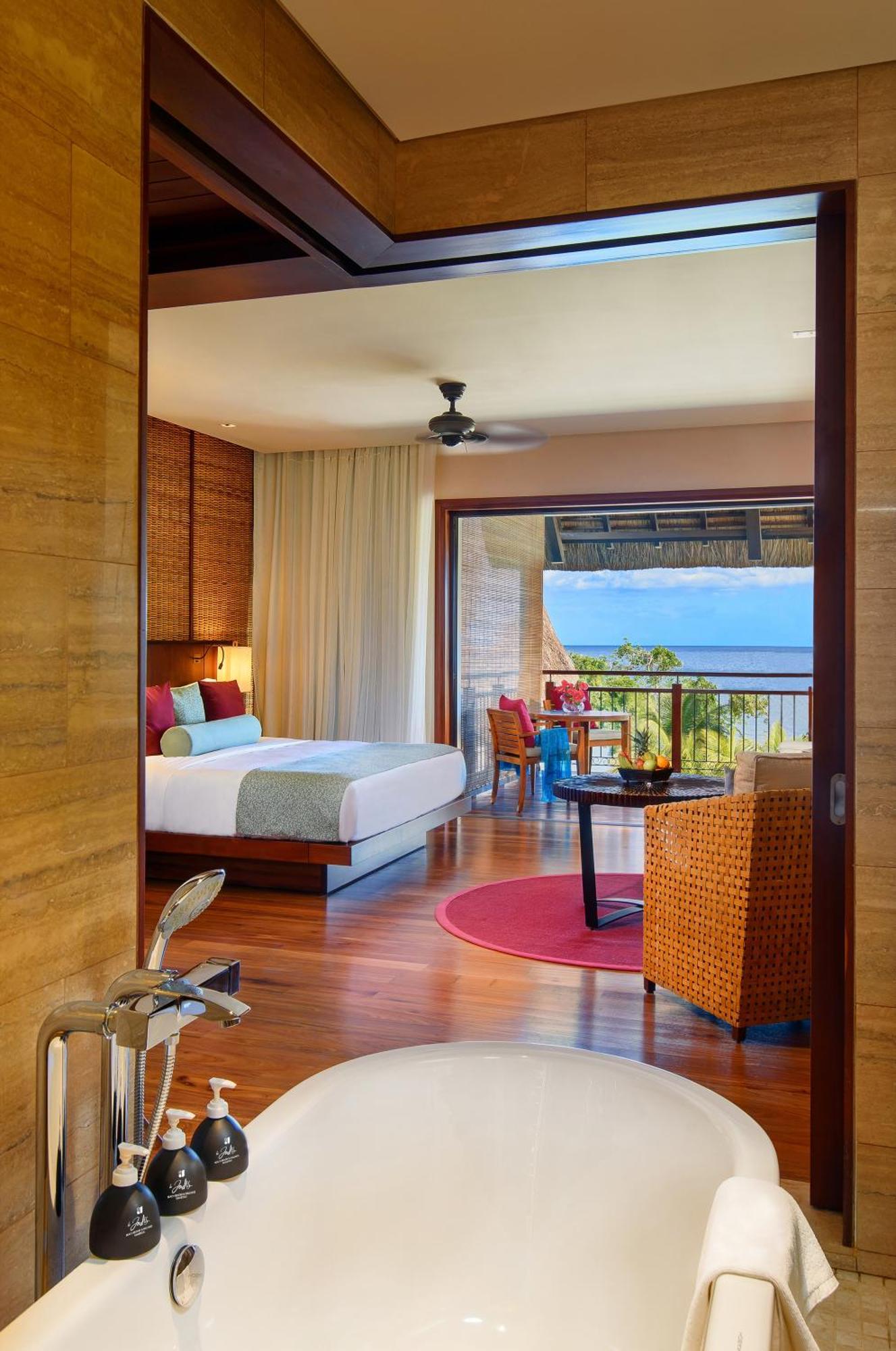 Luxury Lagoona Suite Seaview