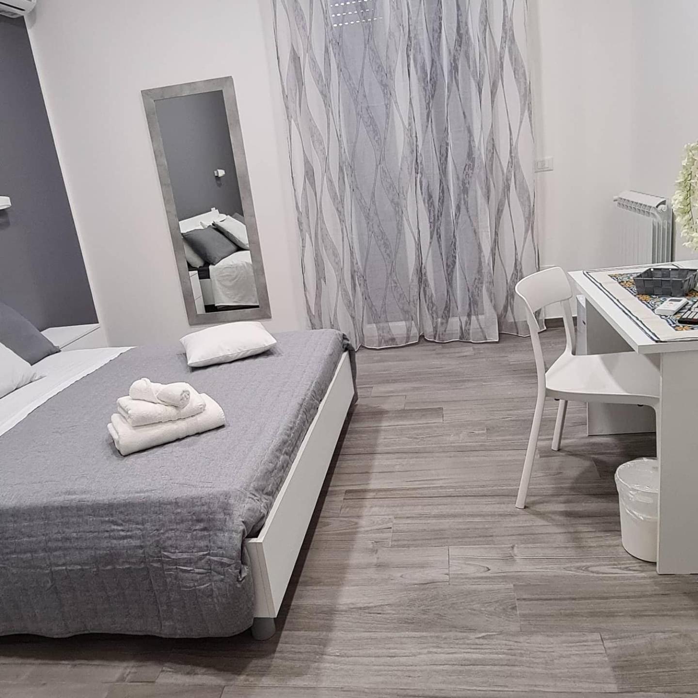 Double Room Private Bathroom
