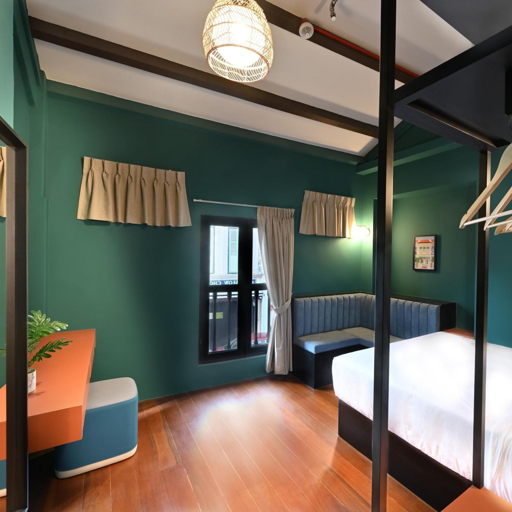 Deluxe Queen Room