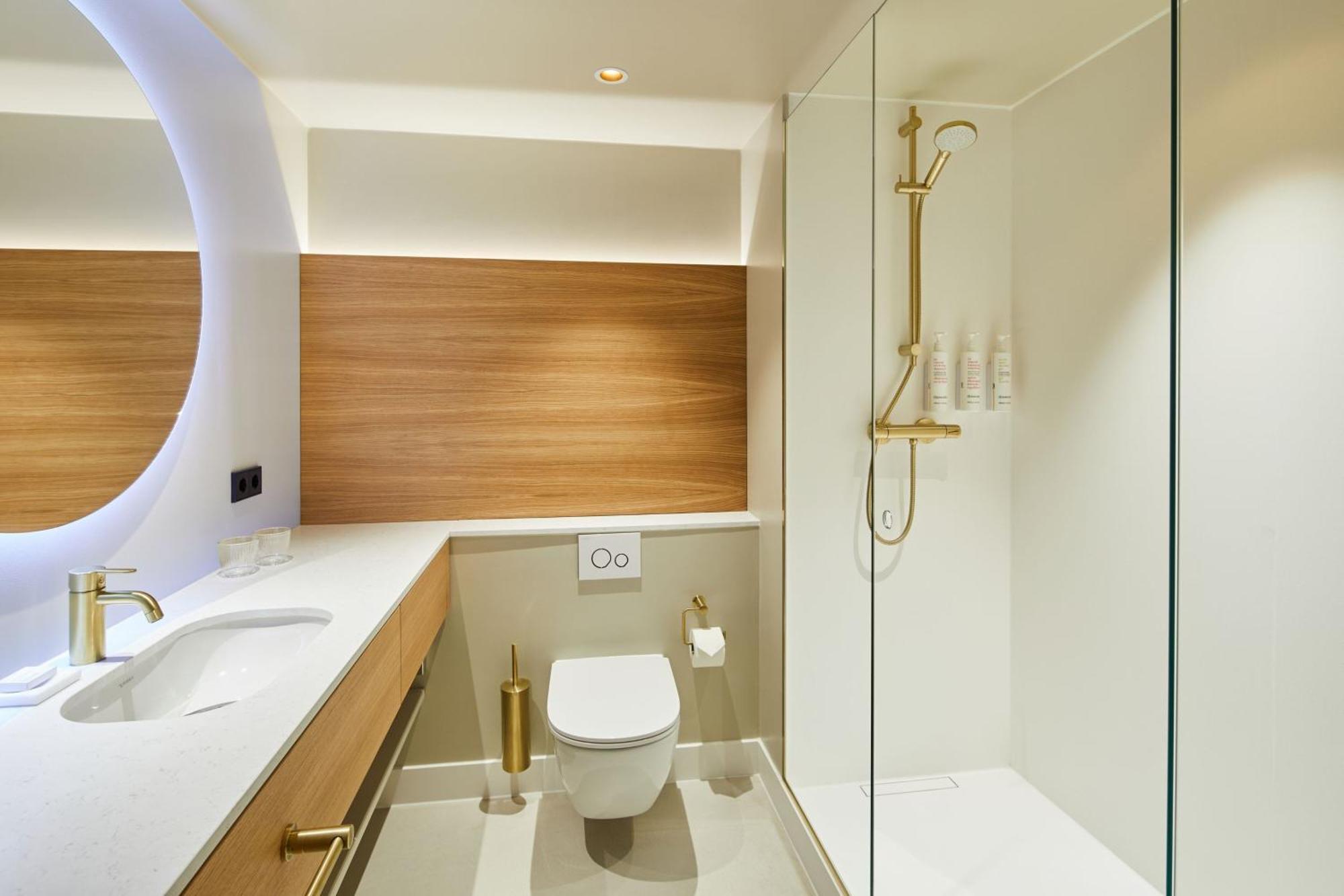 Suite Junior Doble con acceso al salón executive - Cama extragrande