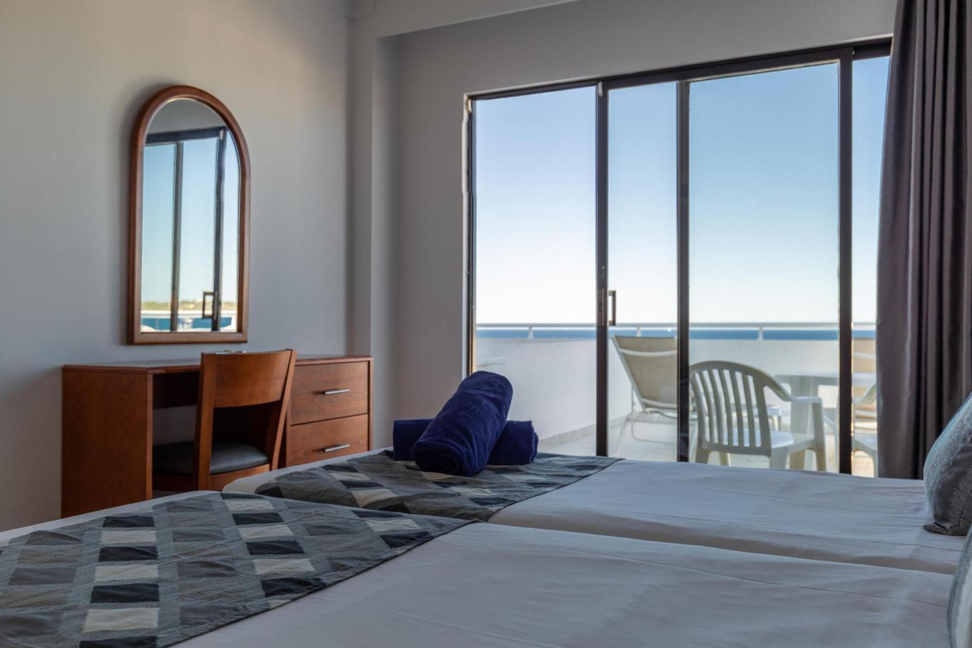 Standard Twin Room Sea View
