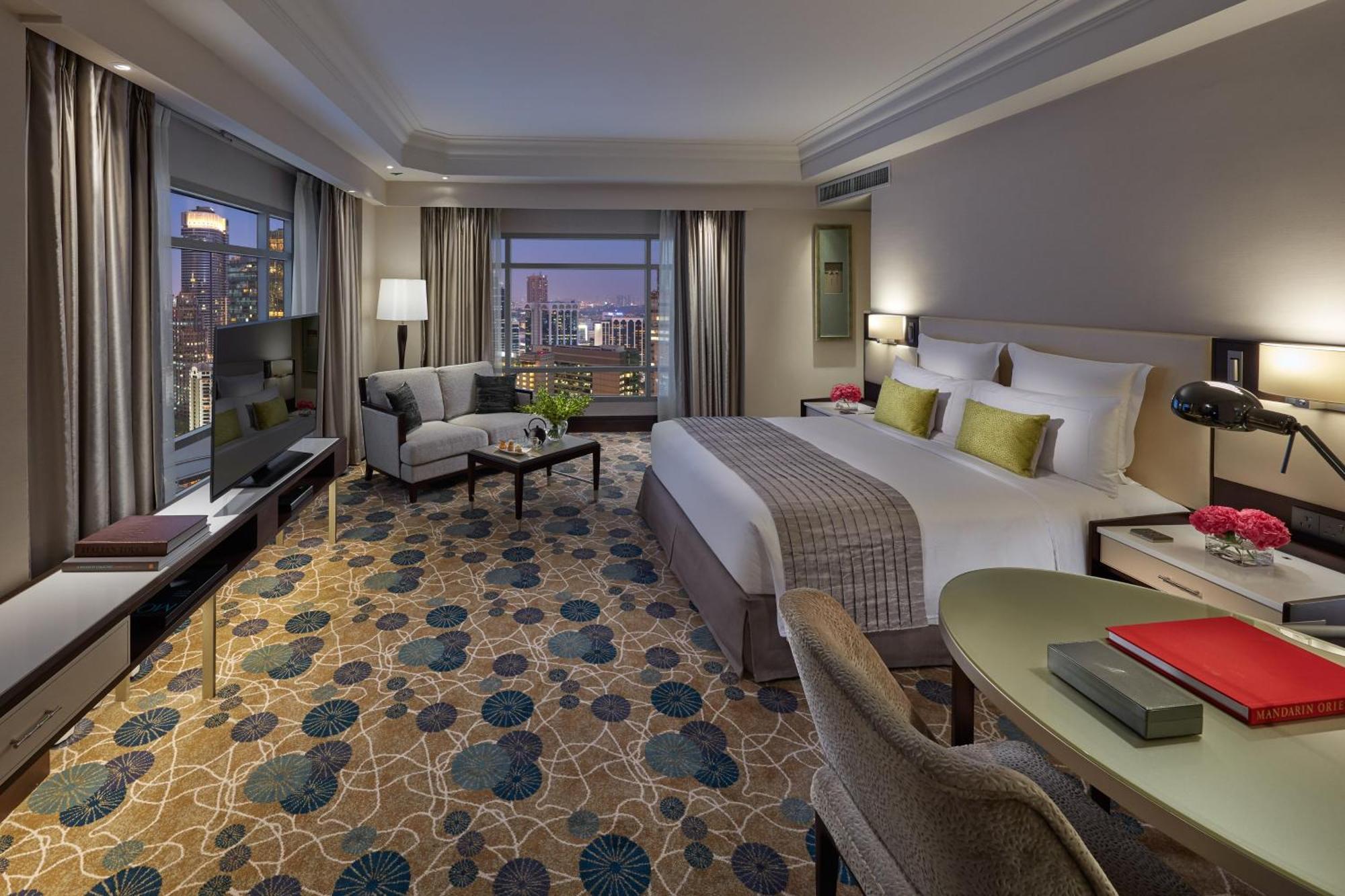 Club Corner Park View Room King Bed,1769500797:JPEG