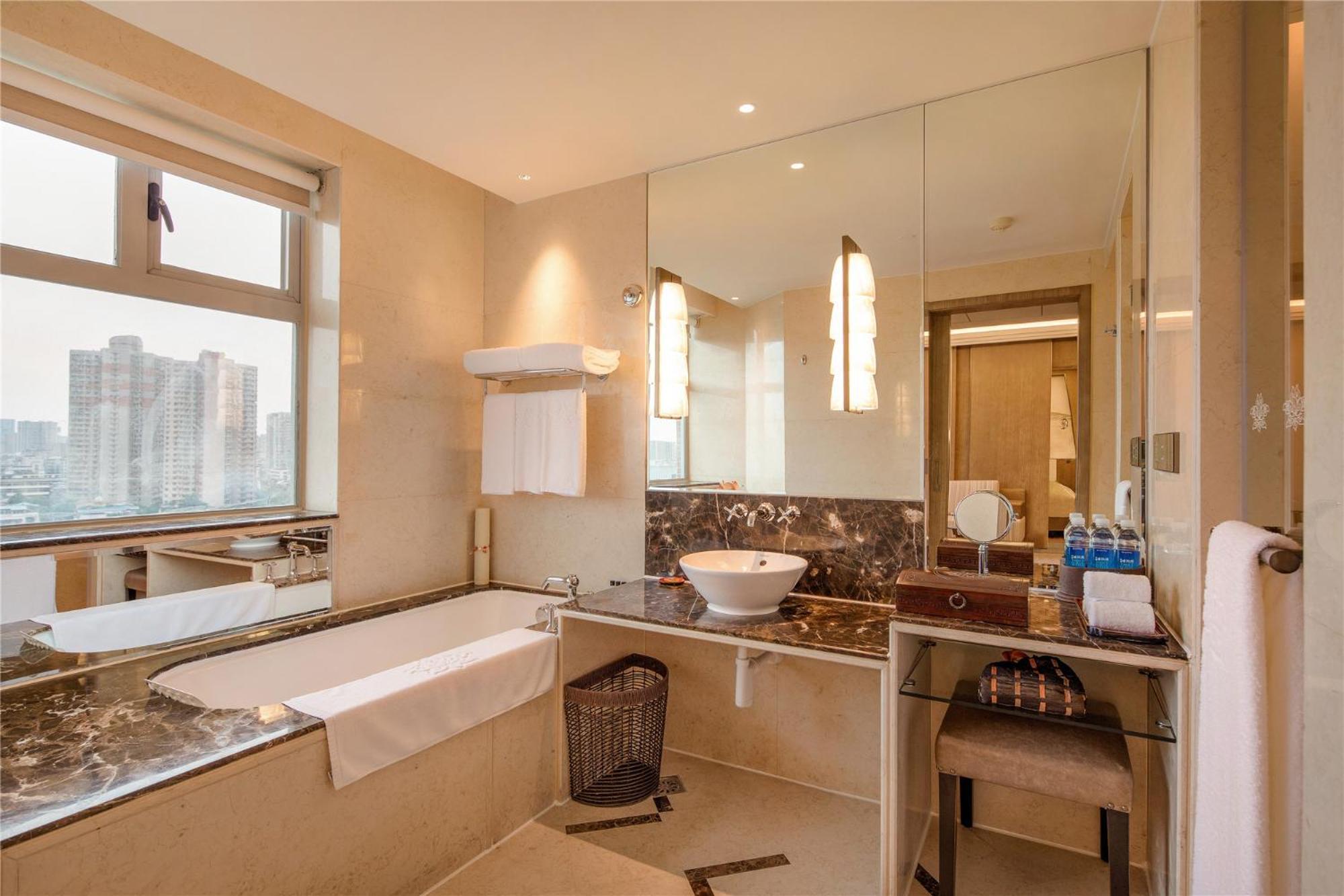 Potala Palace Sunshine Suite-Two People Tibetan Tea experience