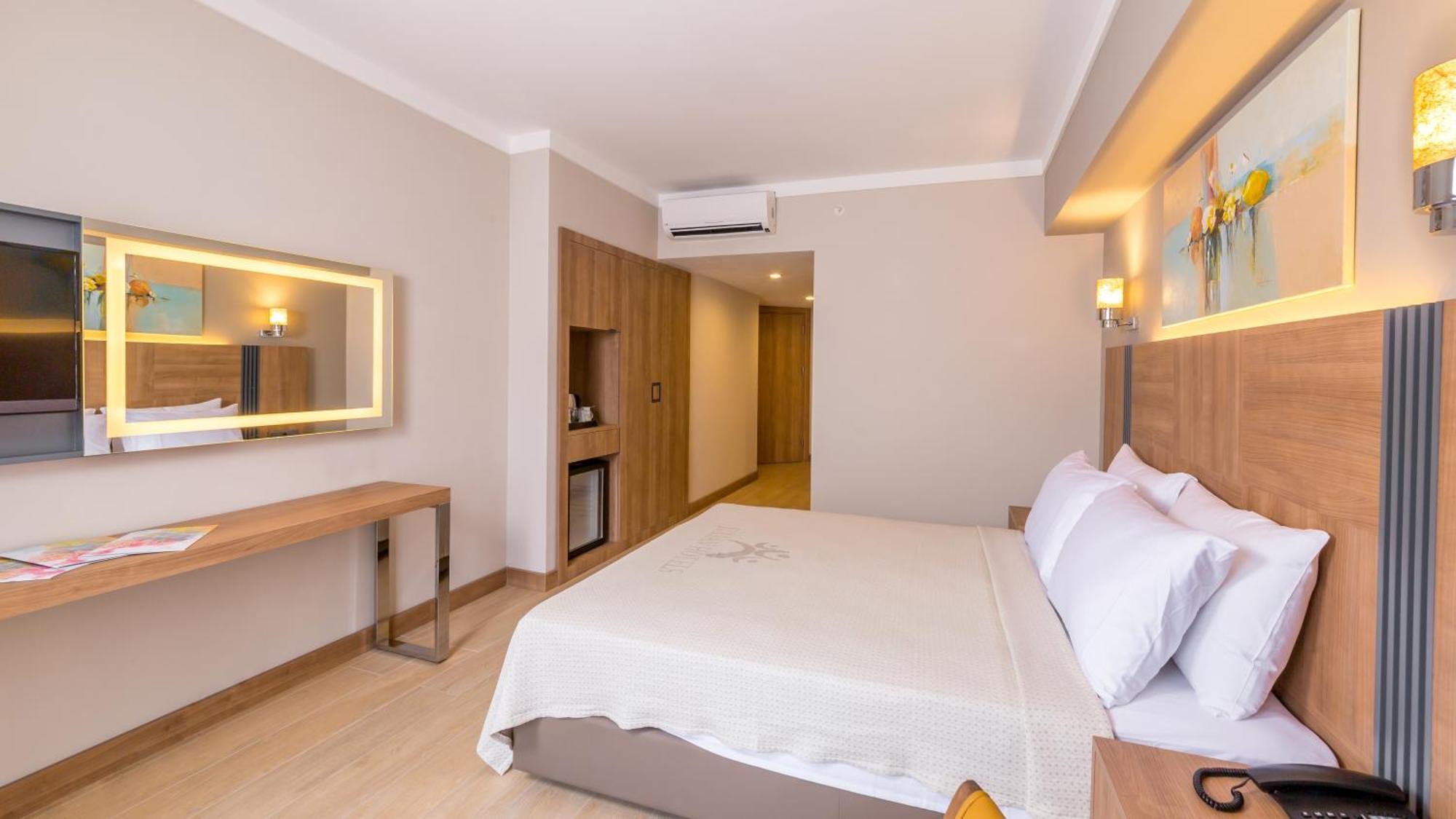 Classic Triple Room