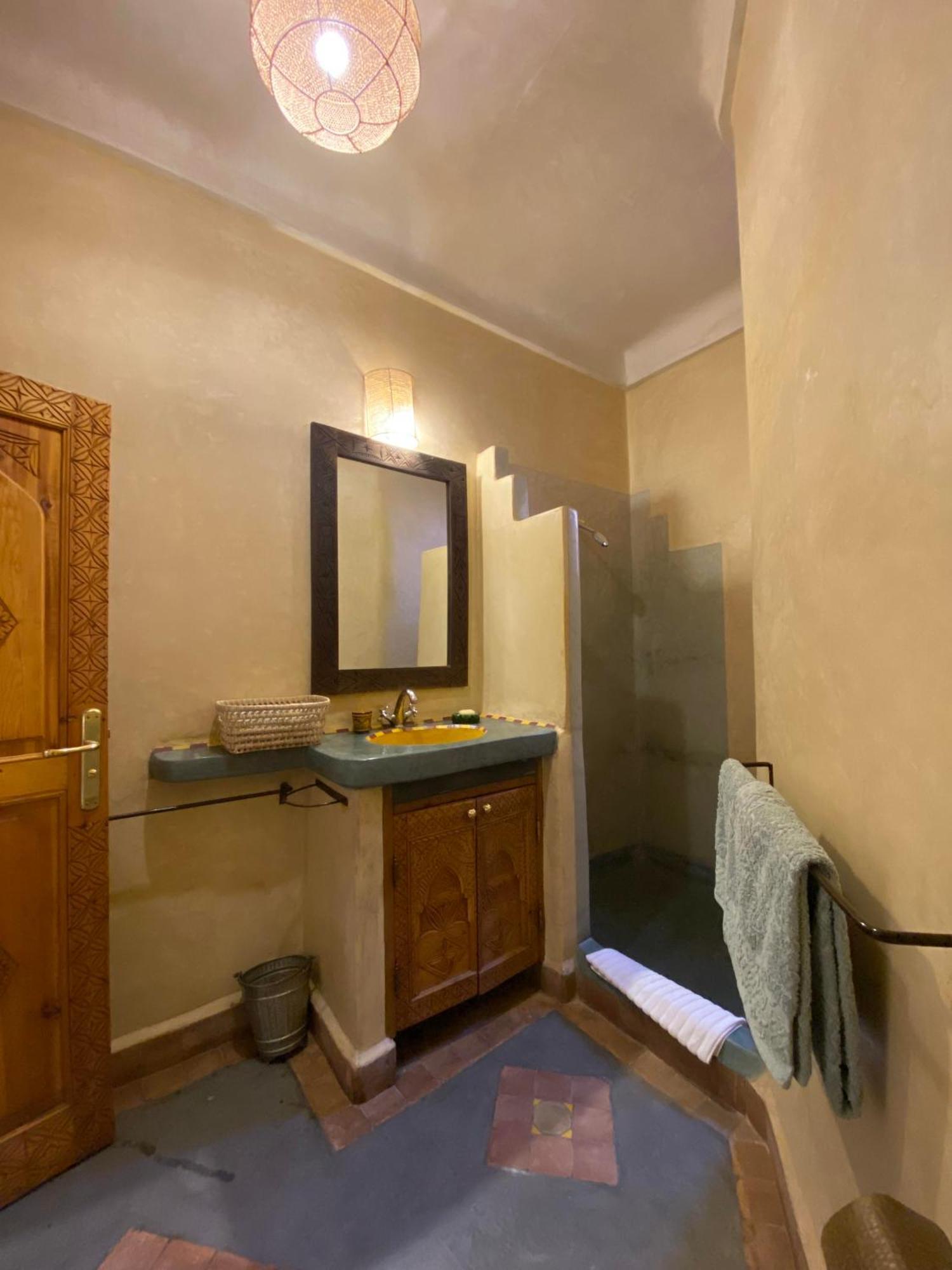 Double Room Private Bathroom