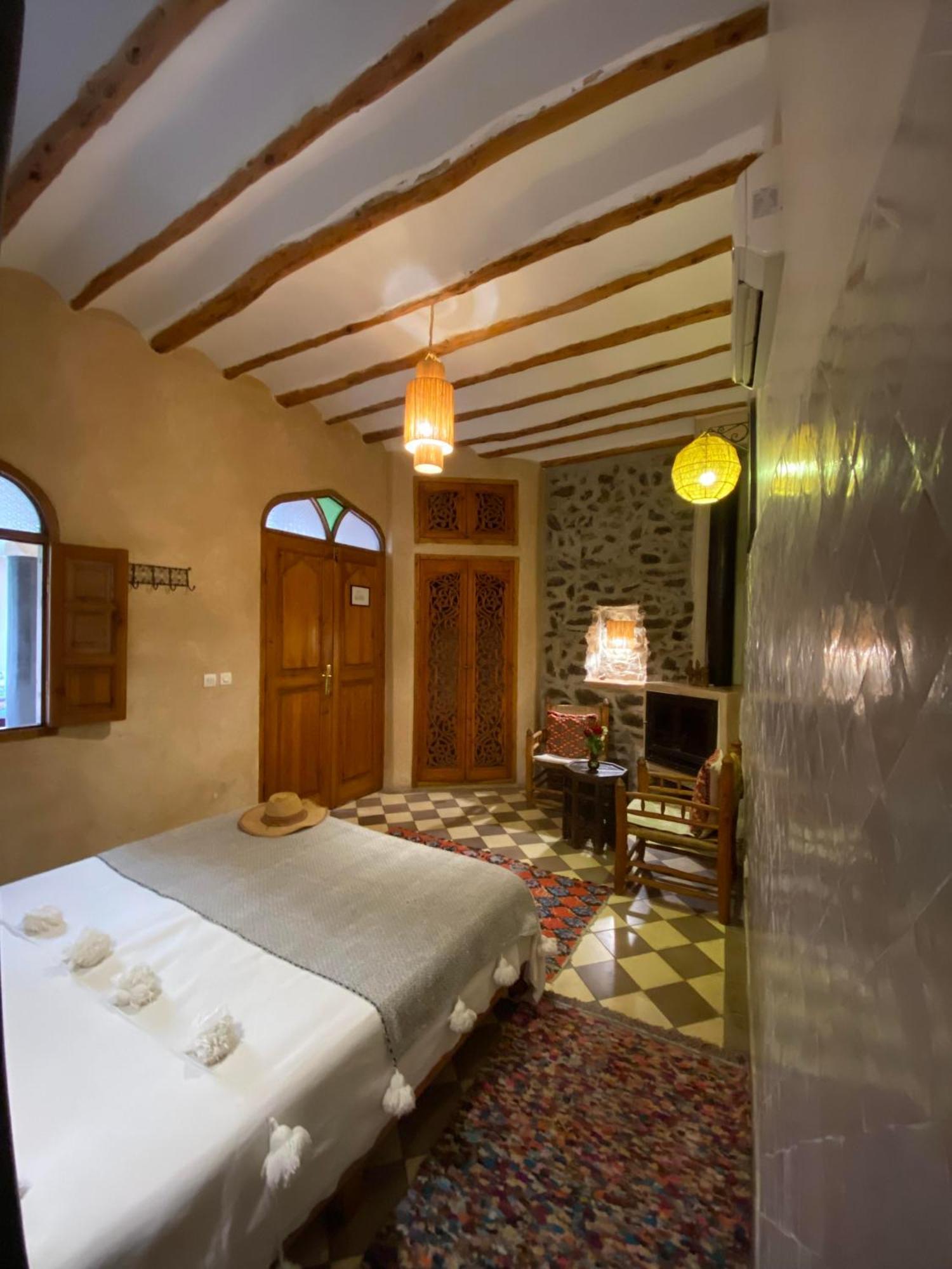 Double Room Private Bathroom