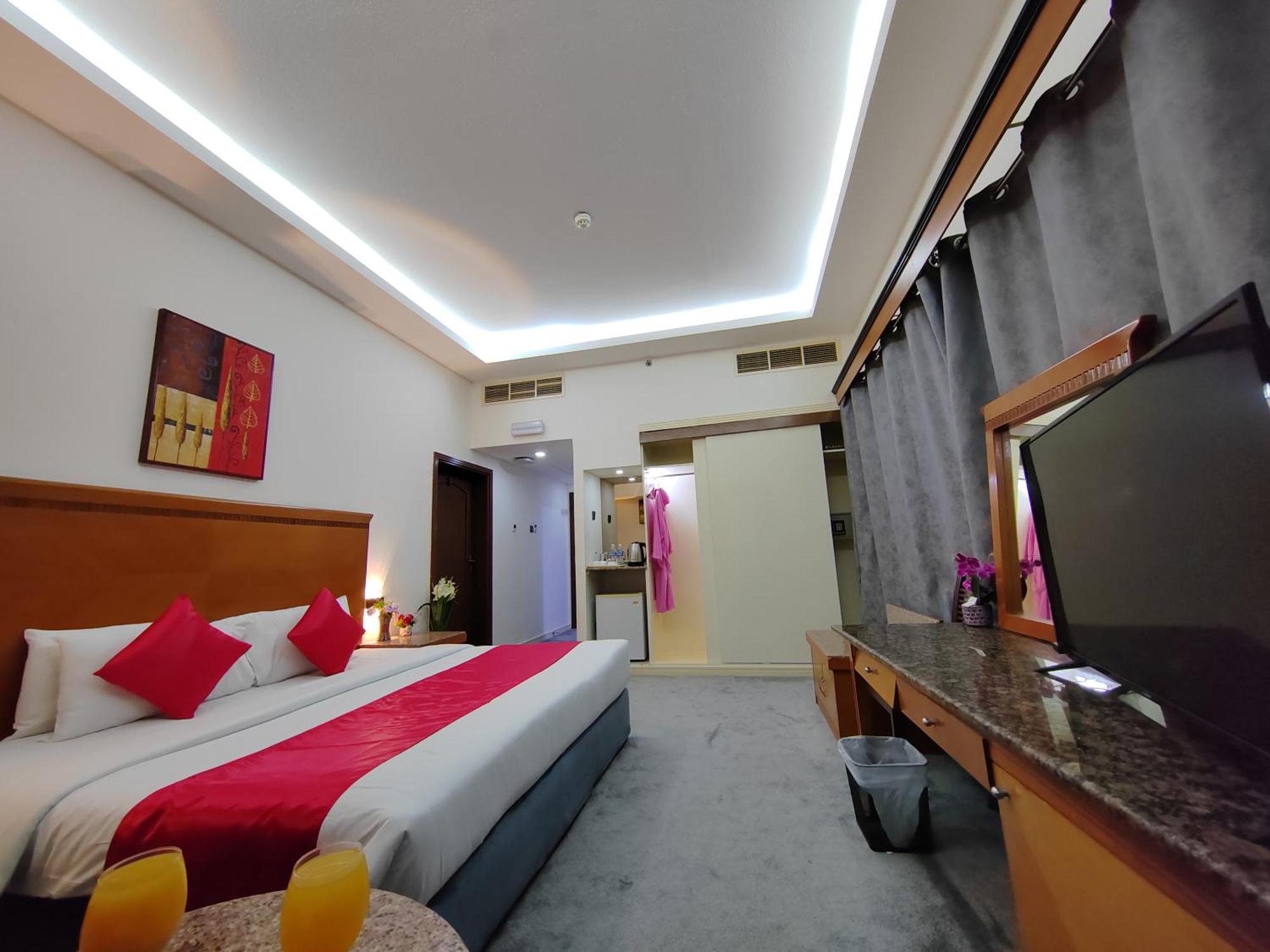 Deluxe Double or Twin Room